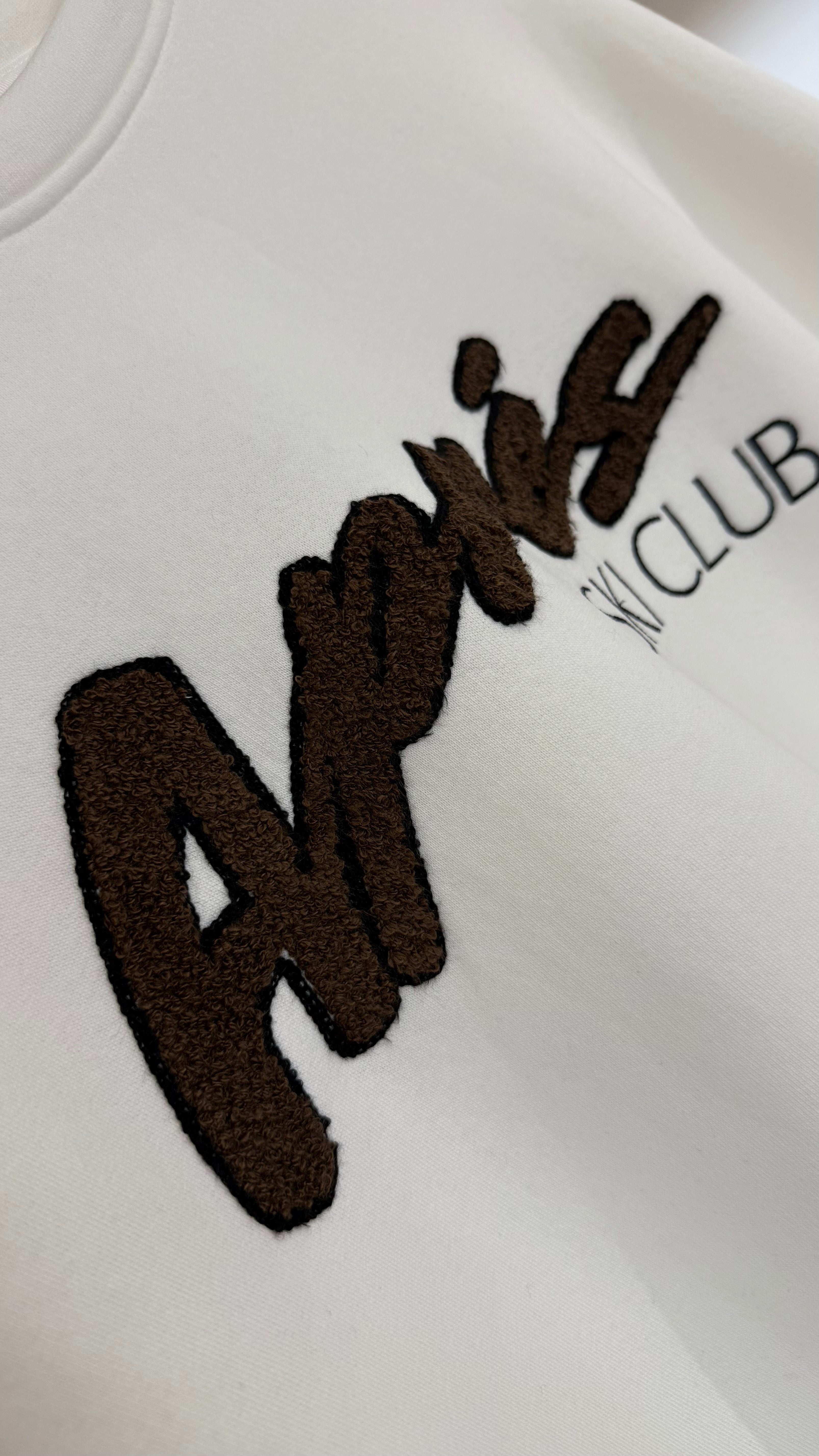 “Aprés Ski Club” Sweatshirt