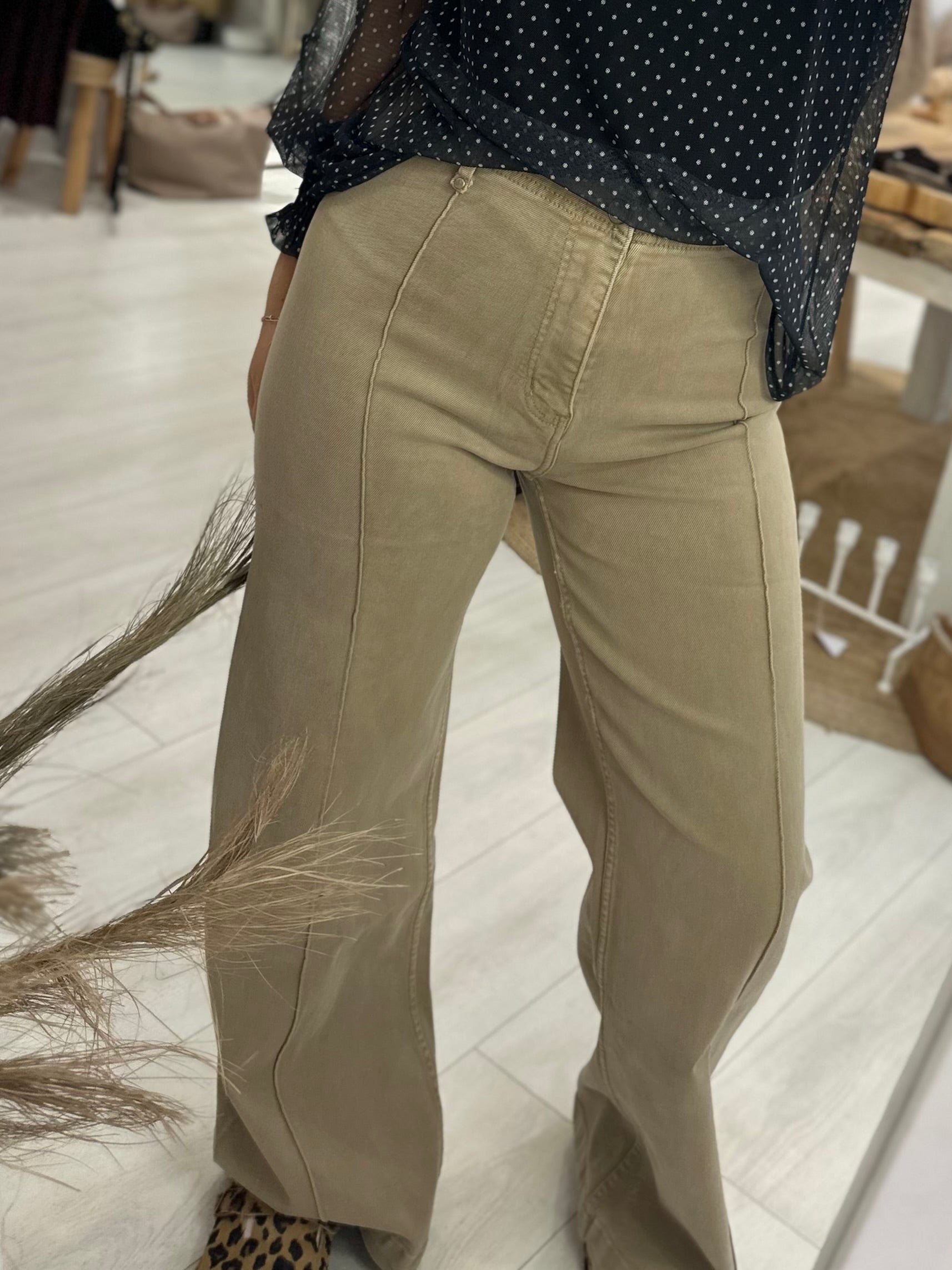 Laulia Wide Leg Jeansm