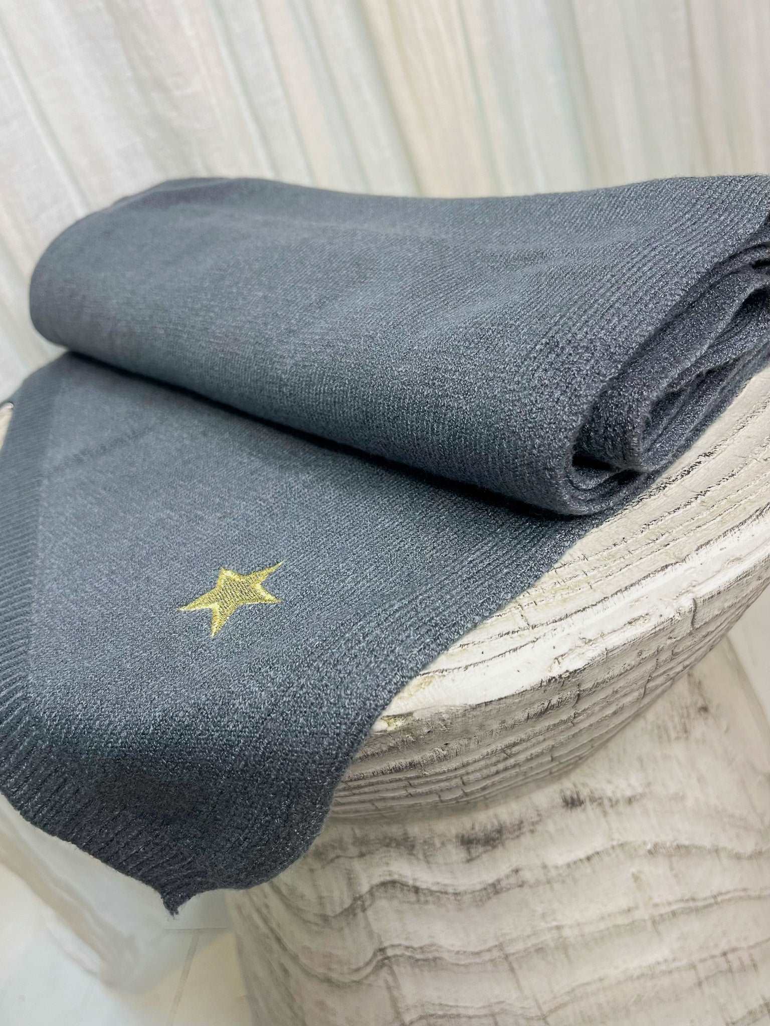 Star Embroidered Knit Scarf