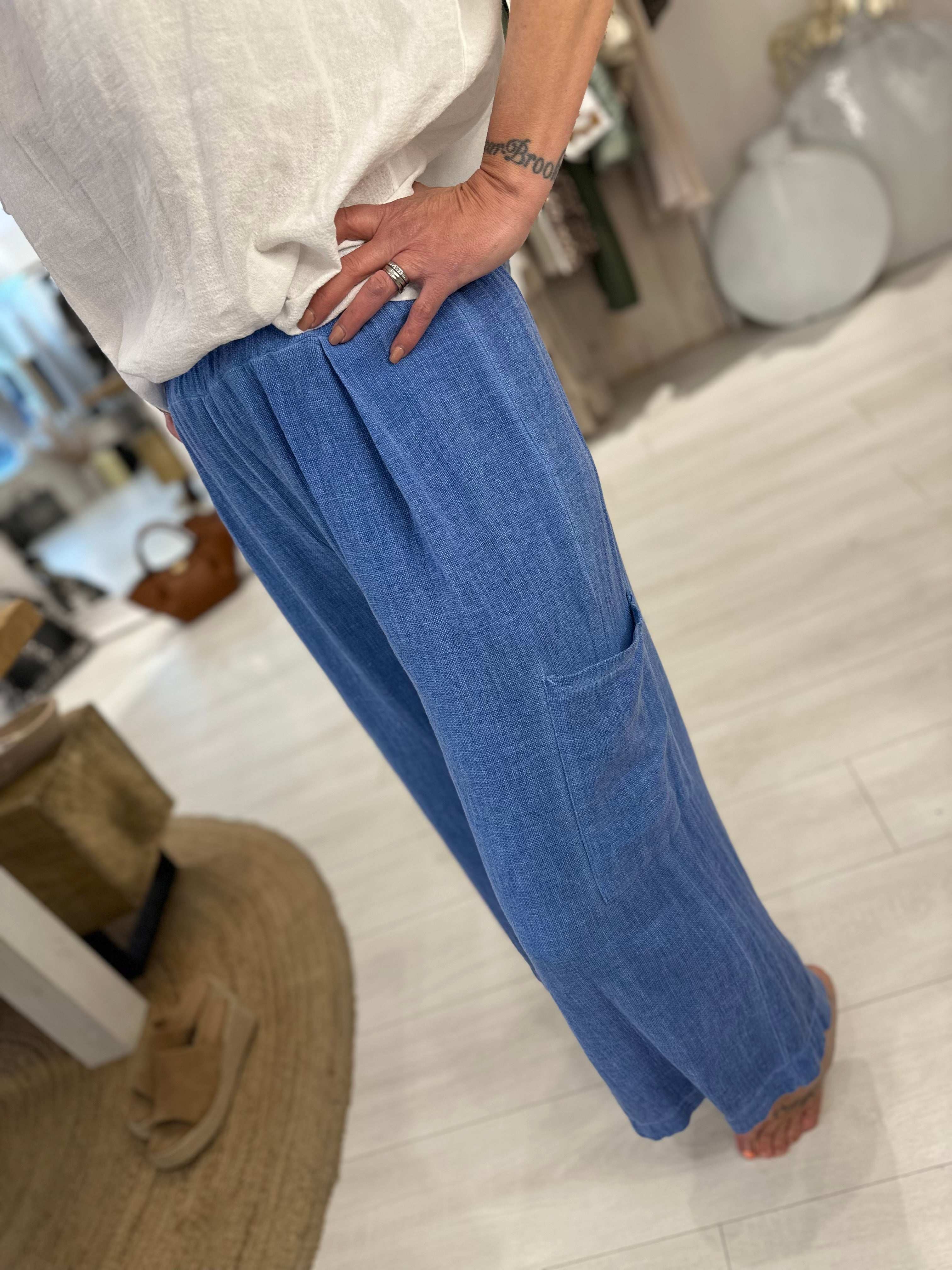 Carolta Cheesecloth Wide Capri Trouser