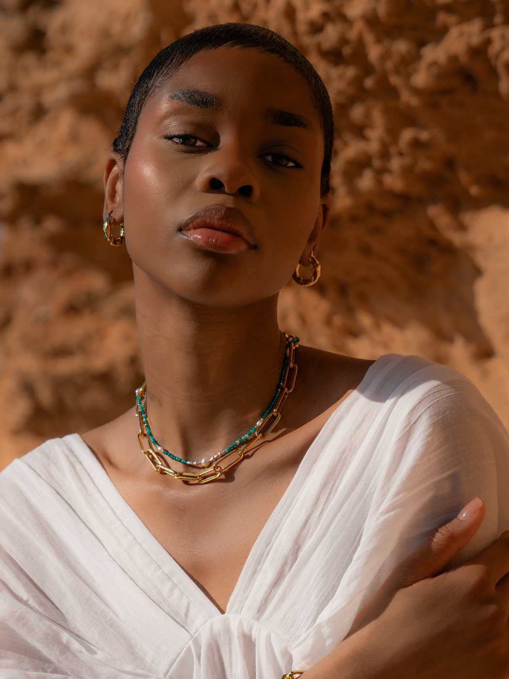 LUCY Oval Necklace