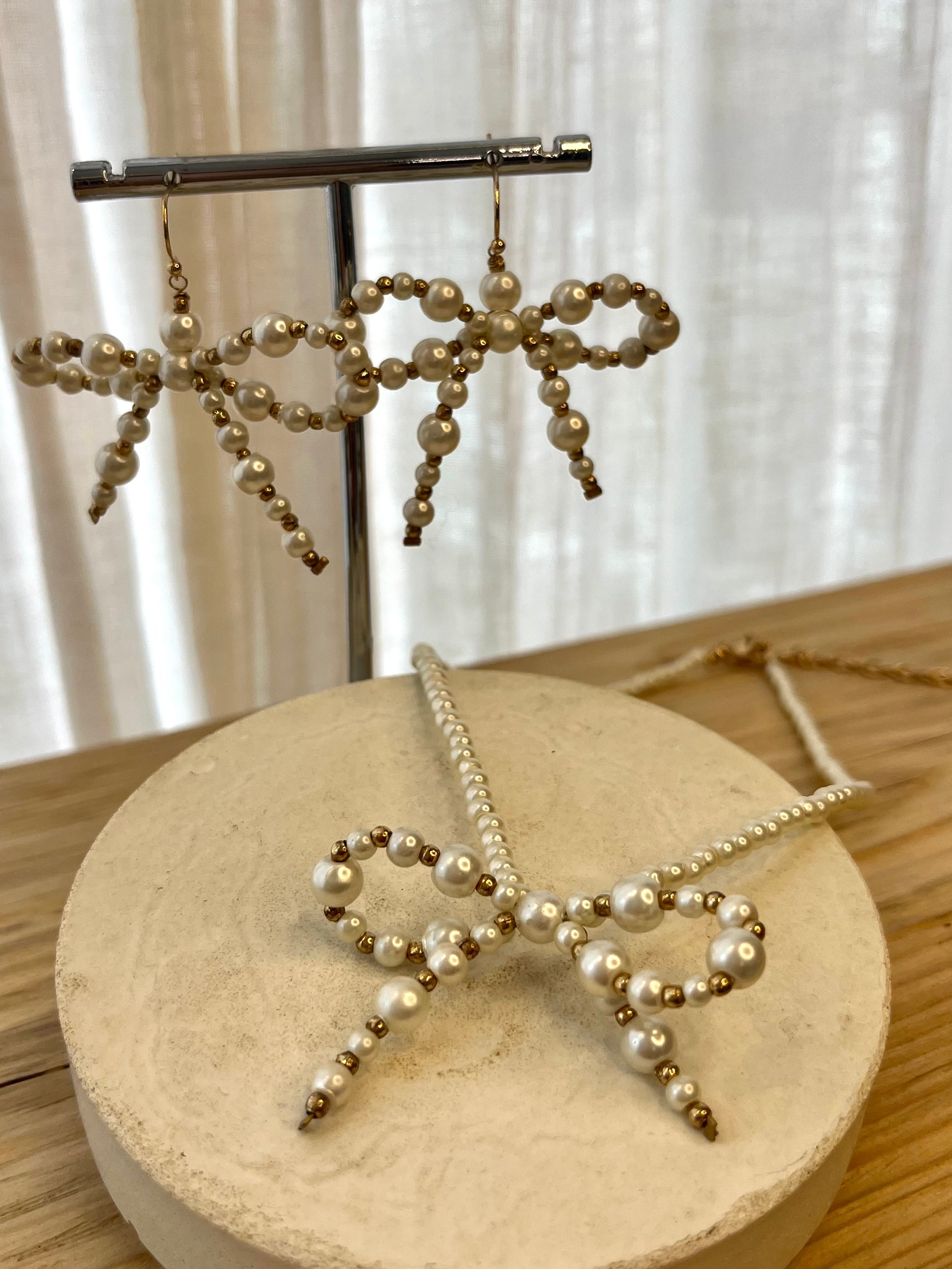 My Doris - Pearl Bow Necklace