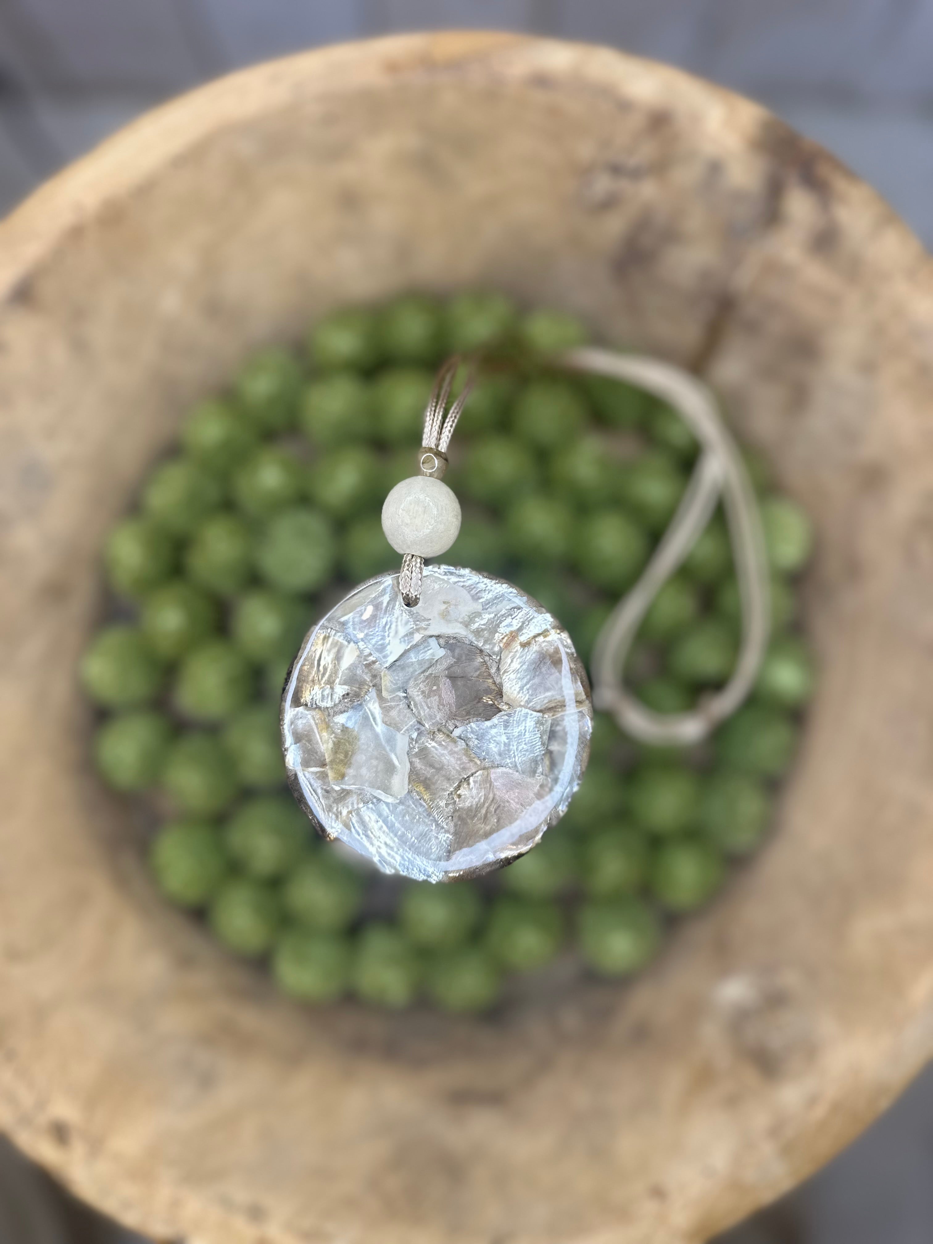 Shell Inlay Disc Necklace