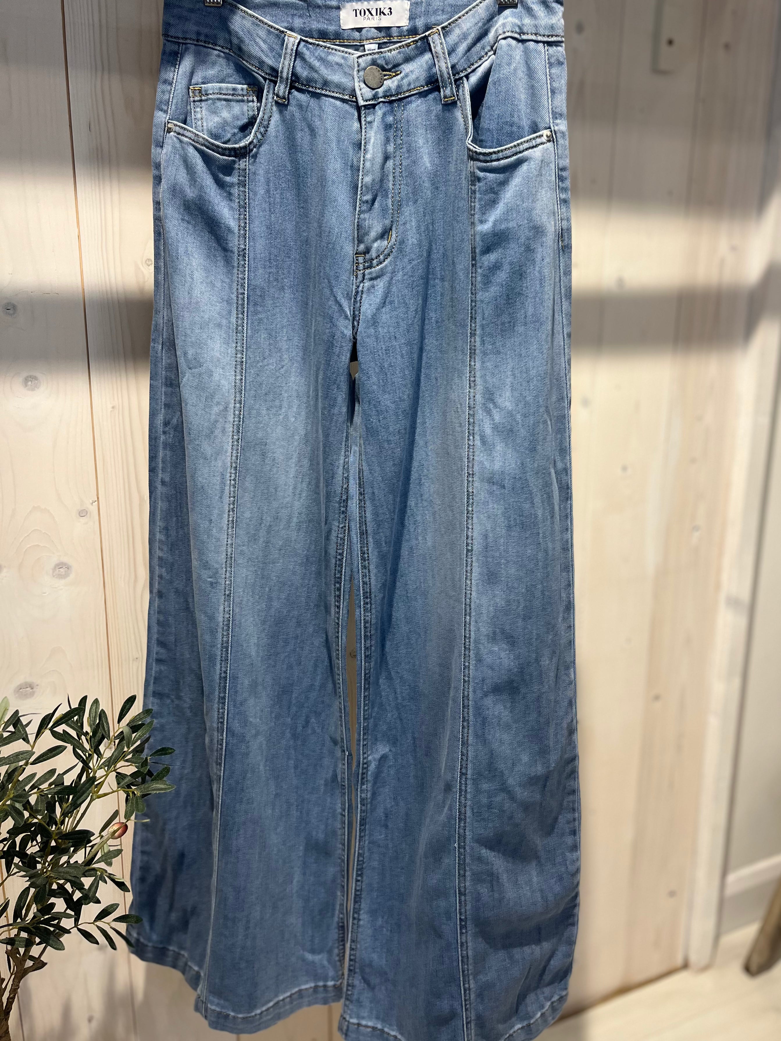 Rebecca Wide Legs Jeans
