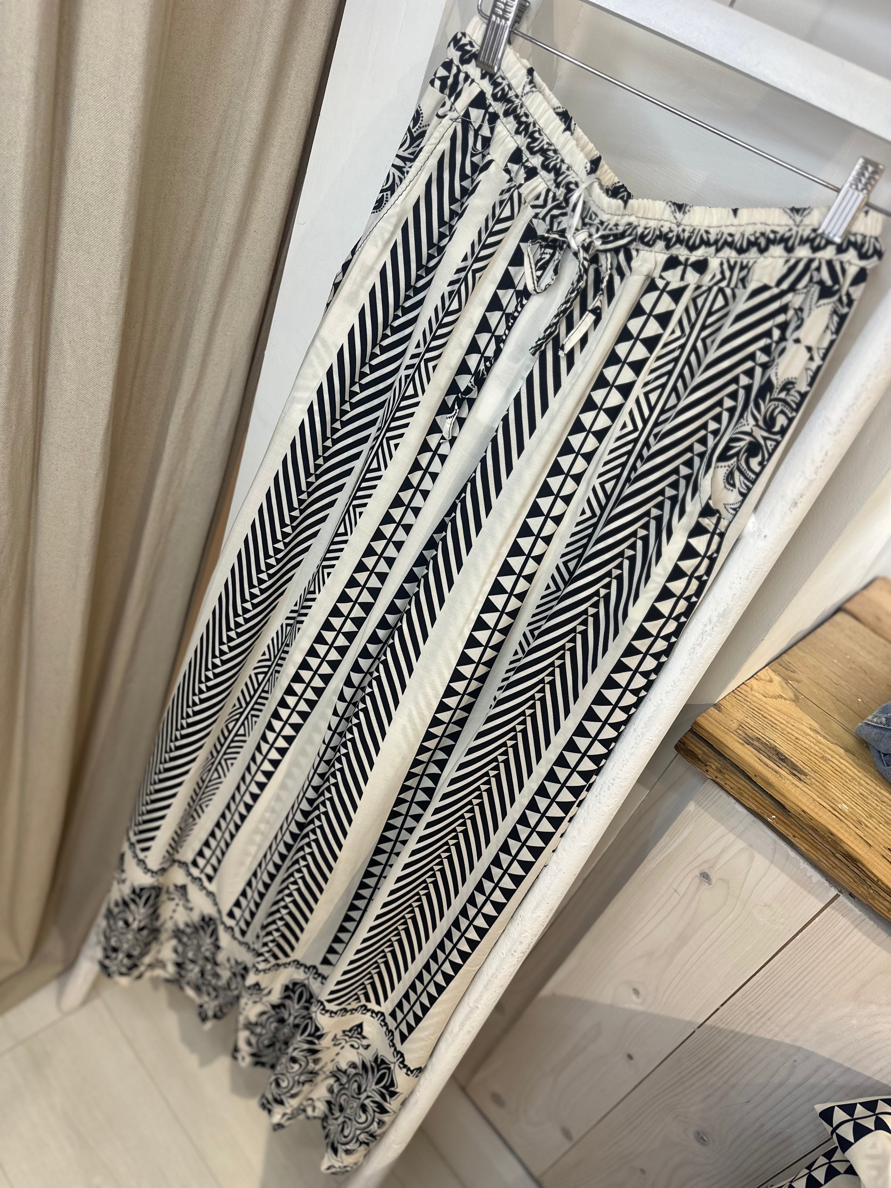 Akira Printed Trousers