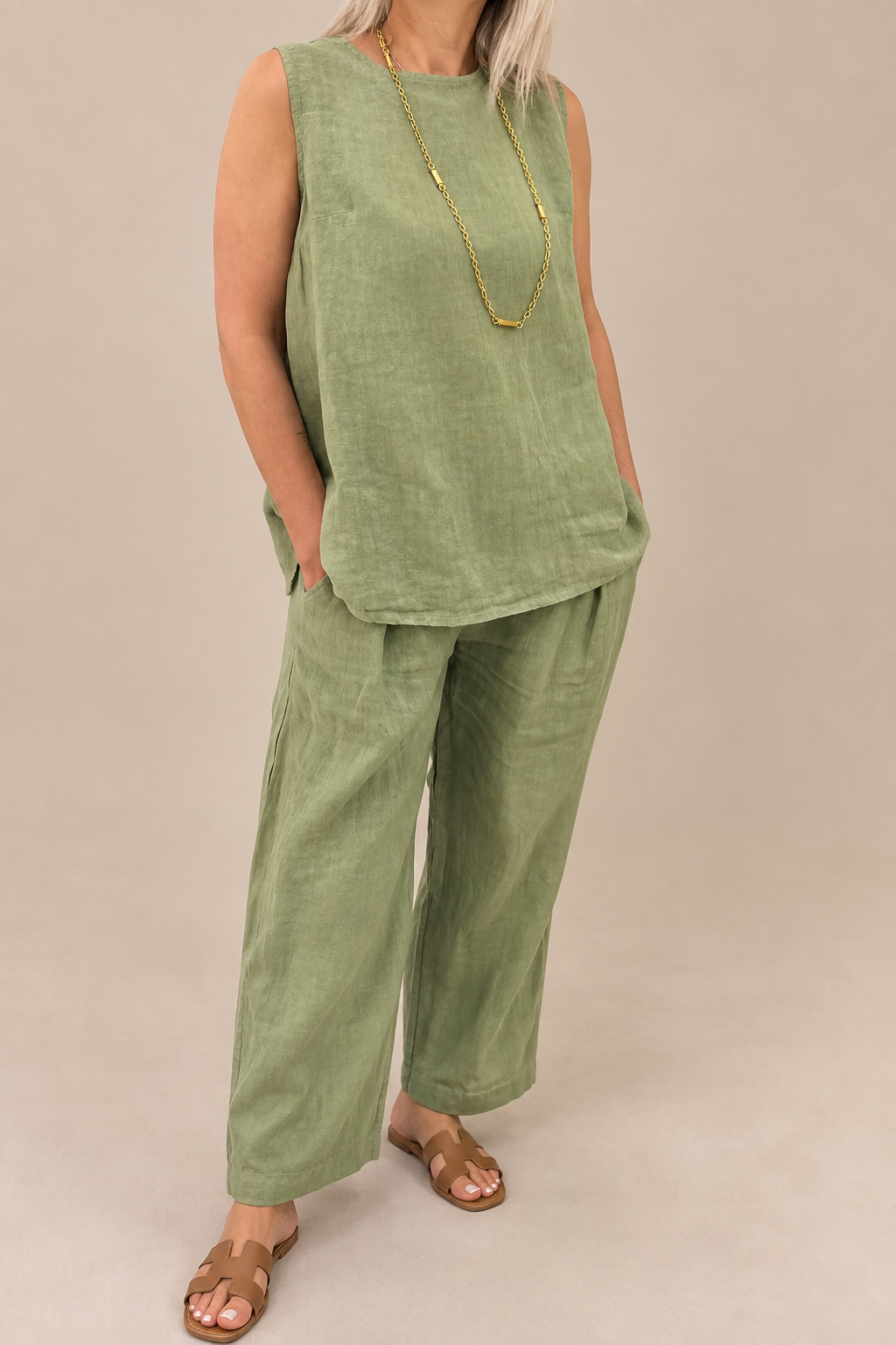 Bonnie Linen Button Back