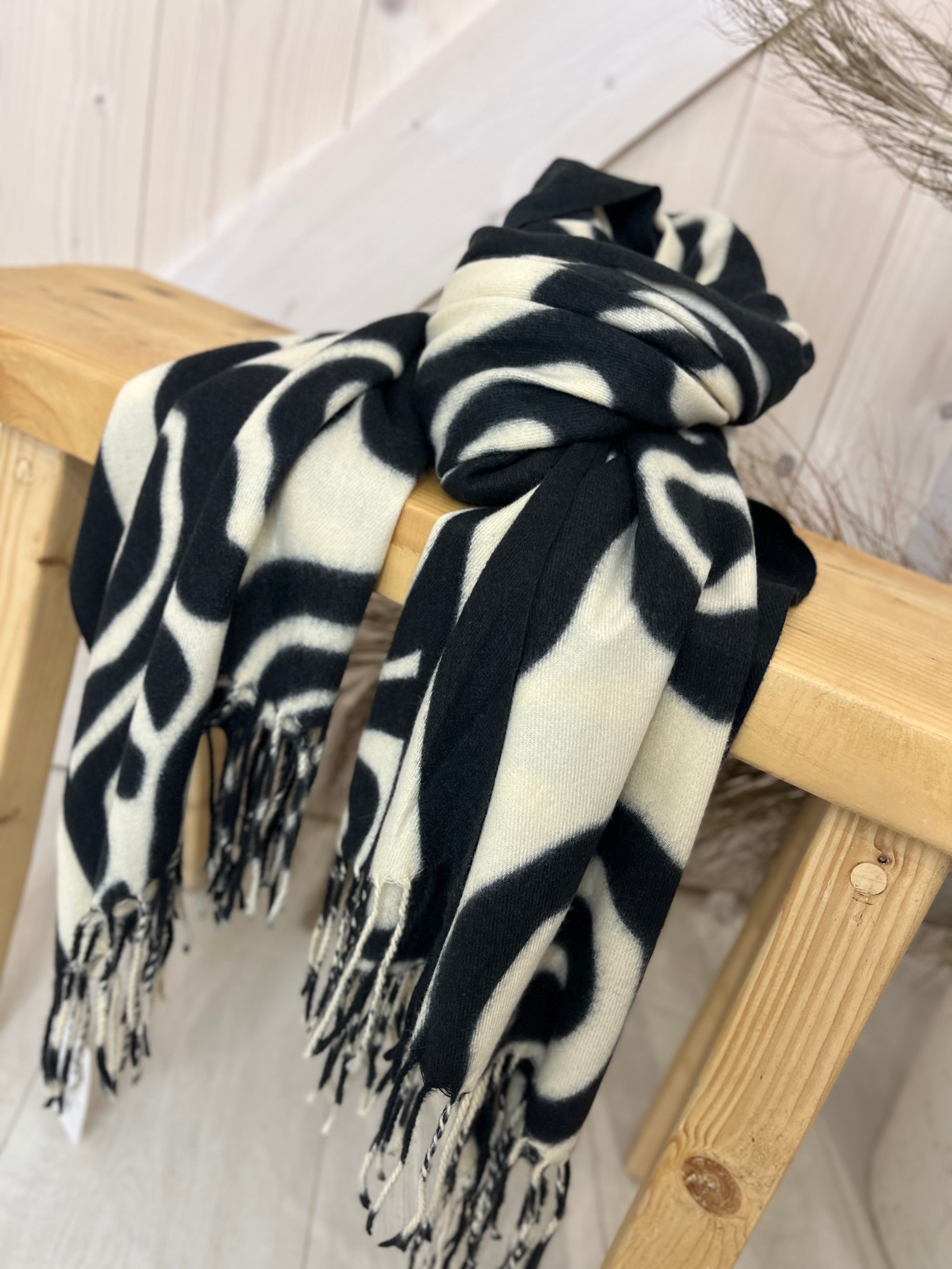 Swirl Monochrome Soft Scarf