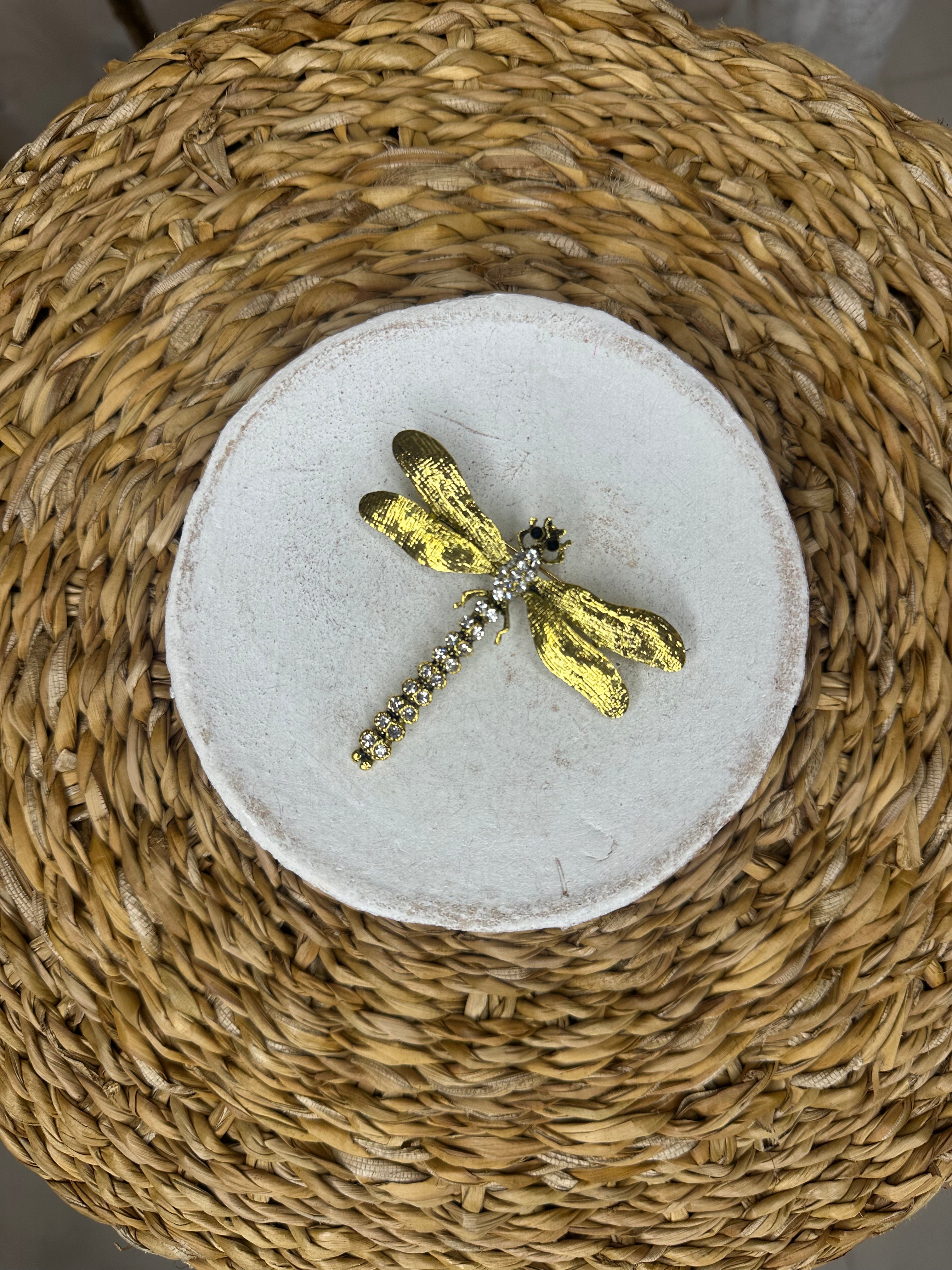 Dragonfly Brooch in Gold