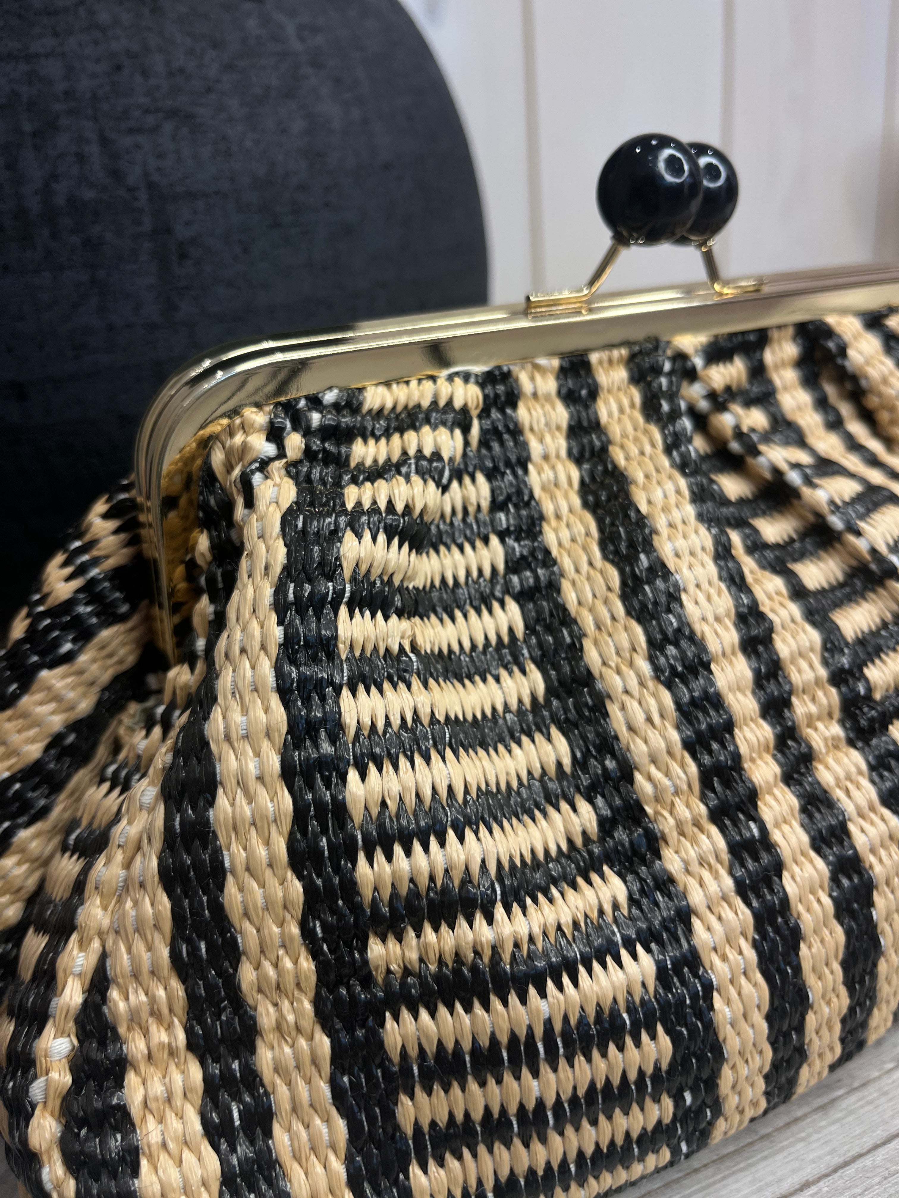 Lovina Clutch