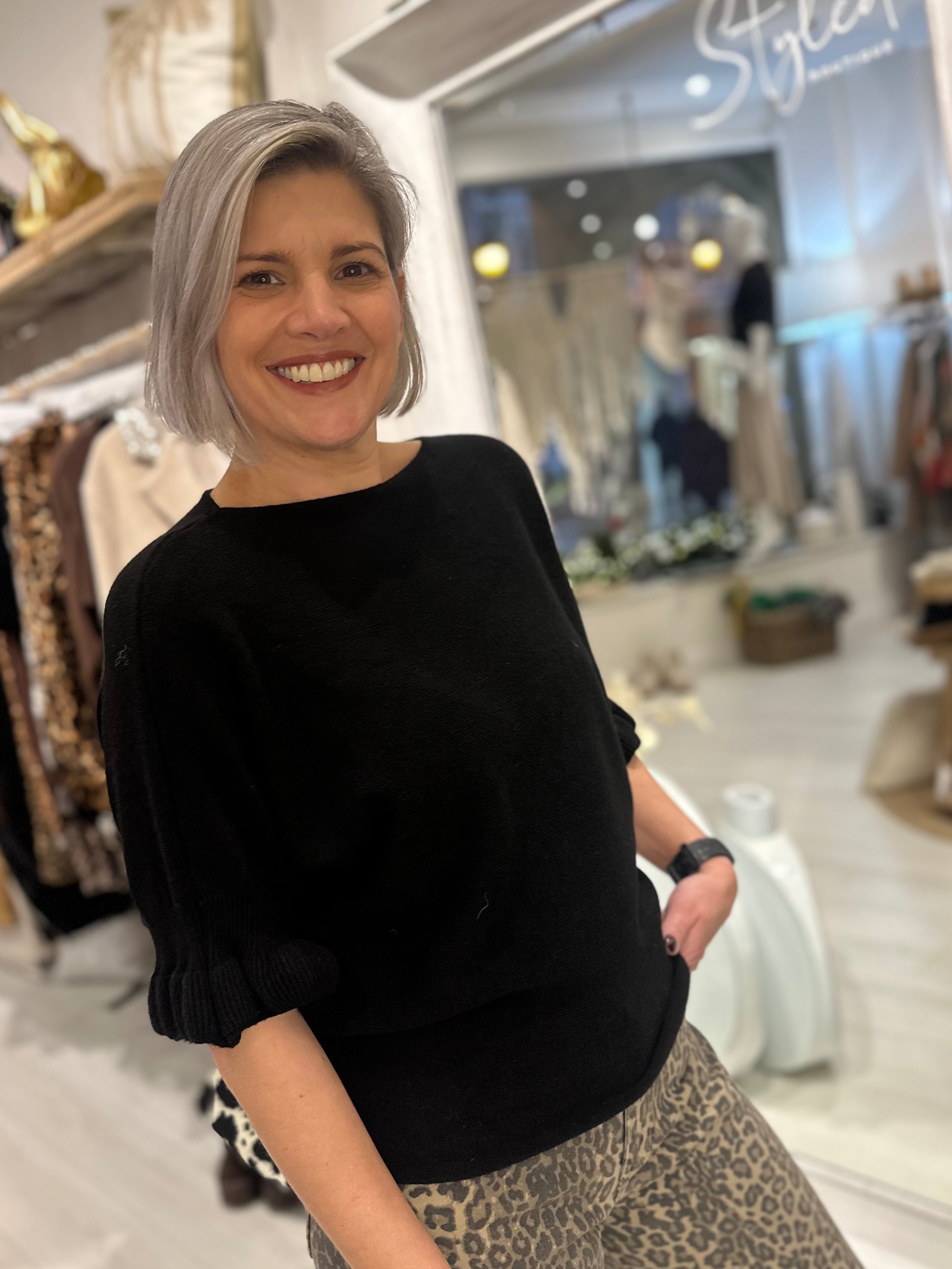 Flo Frill Sleeve Knit