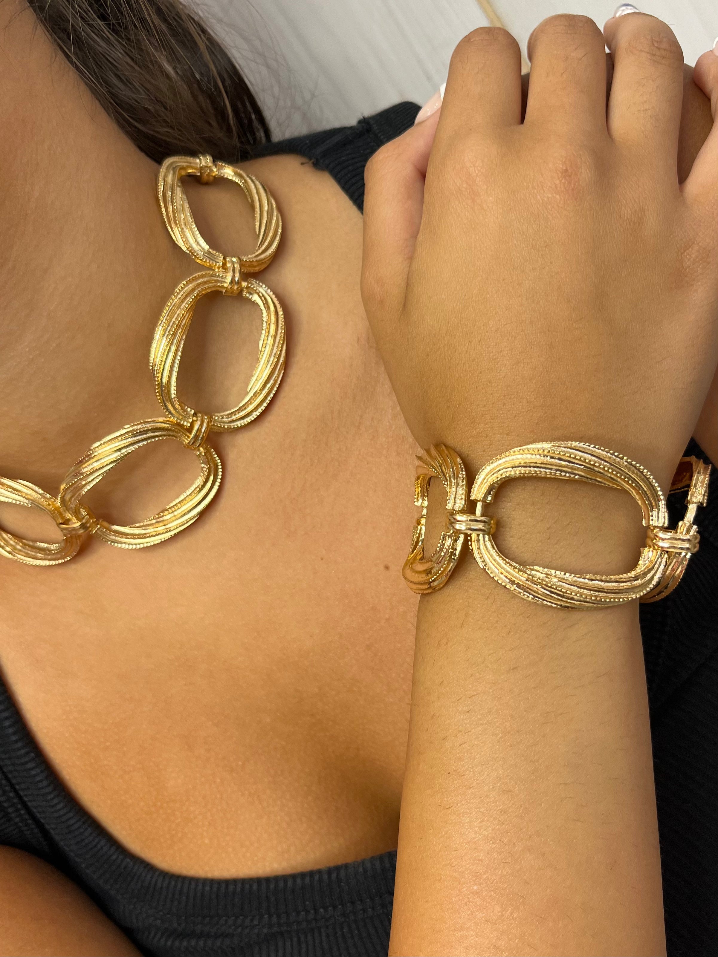 Athena Necklace and Bracelet Set