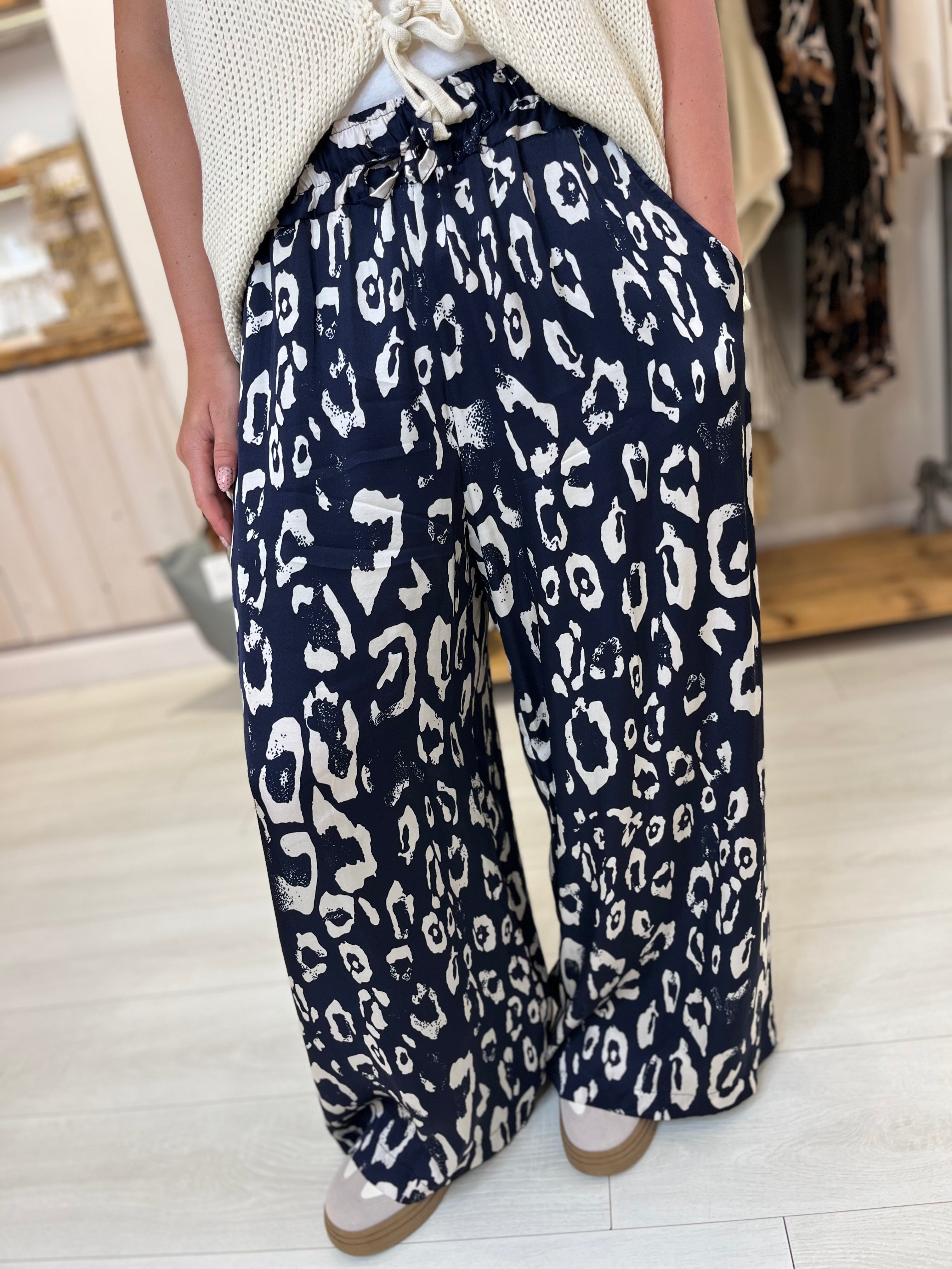 Nelly Navy Wide Legs