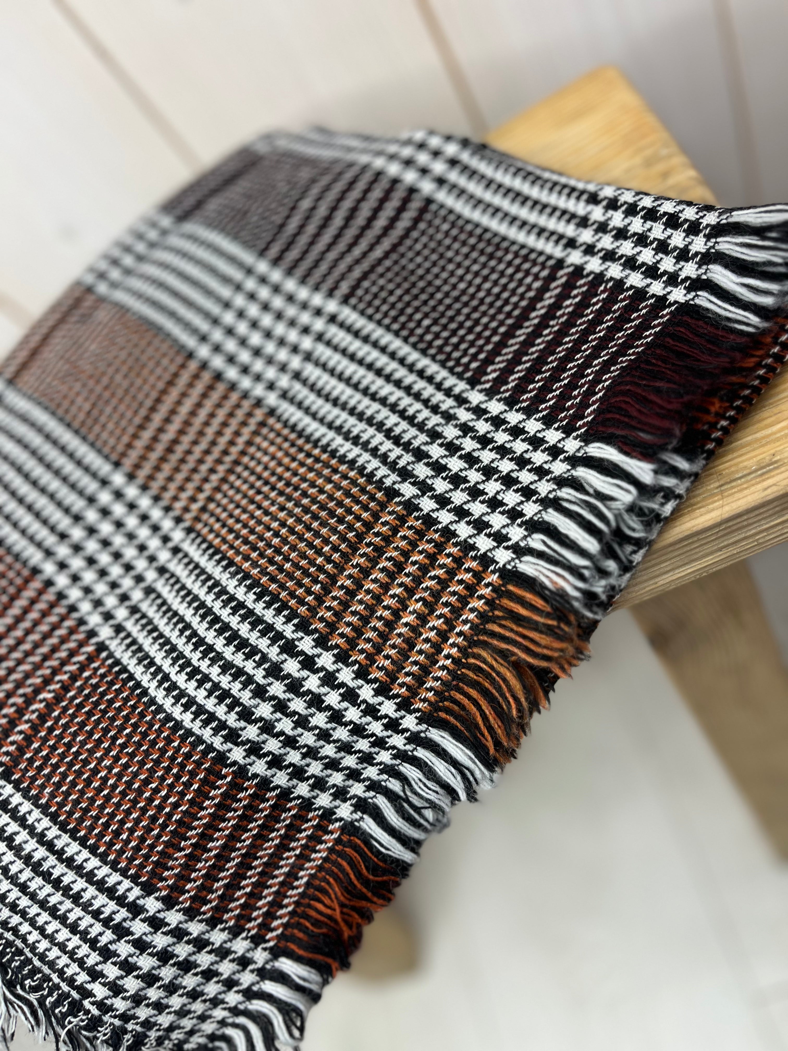 Classic Houndstooth Scarf