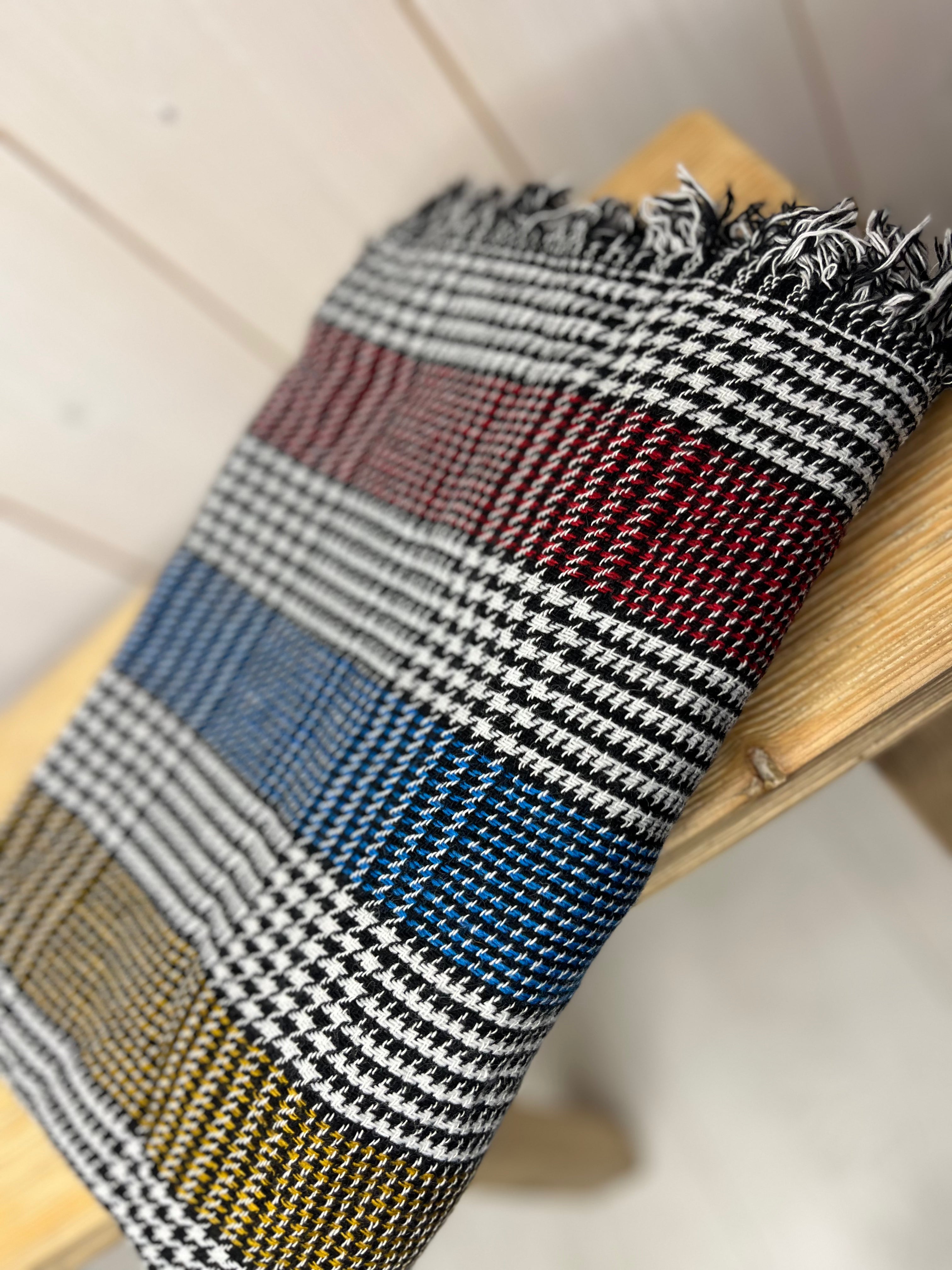 Classic Houndstooth Scarf