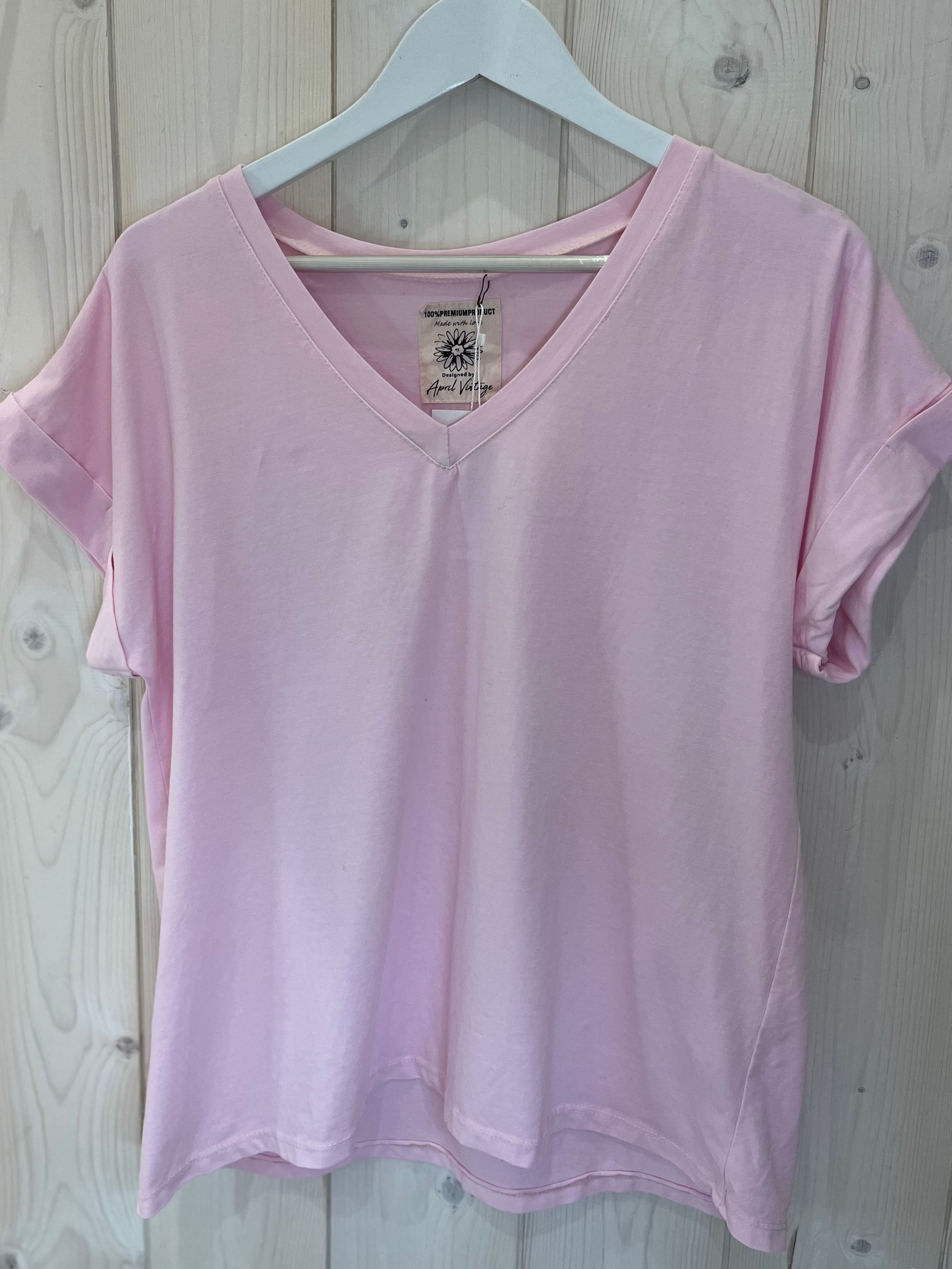 Vivie V-neck Tee