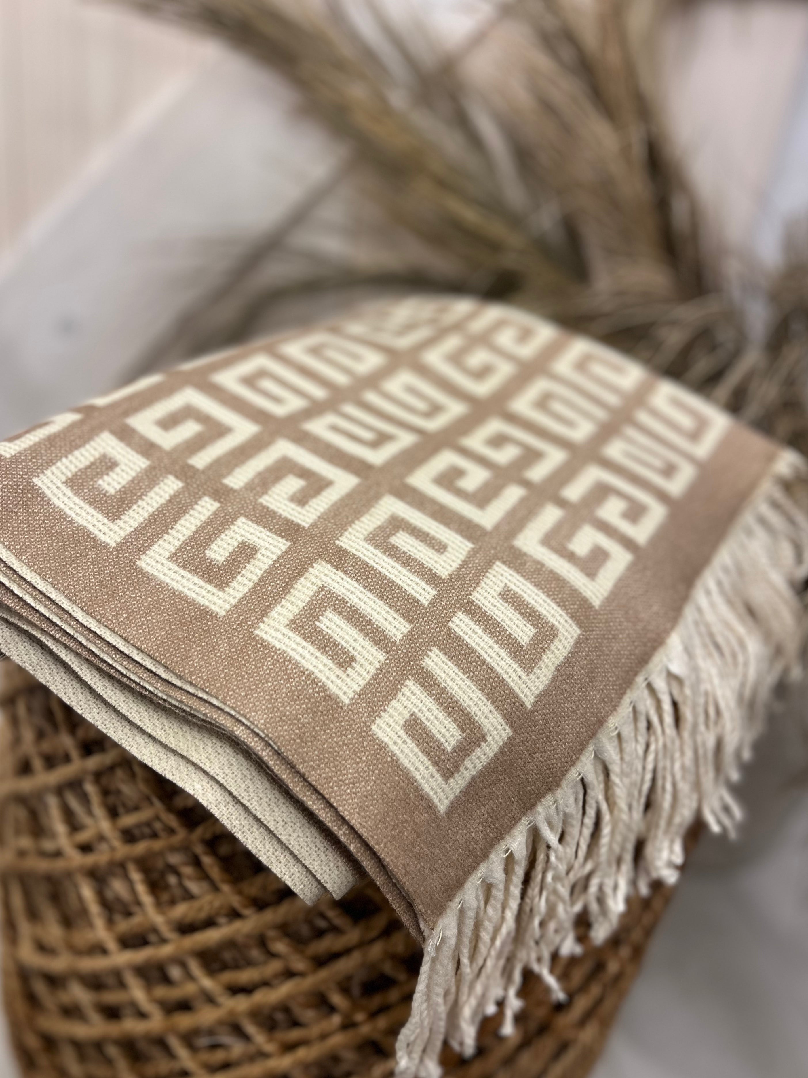 Soft Patterned Reversible Tasseled Scarf