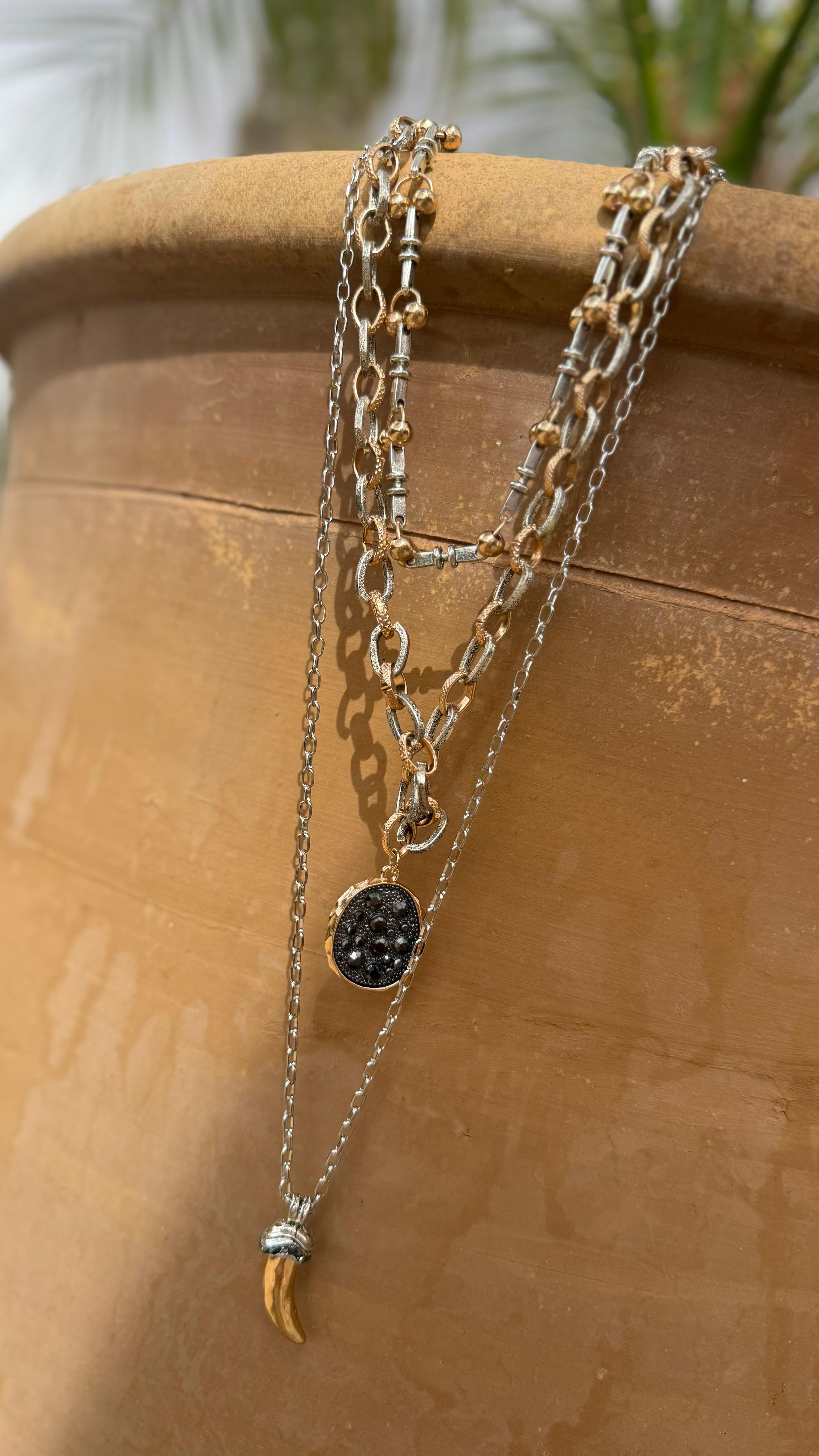 Fang Mystic Necklace Set