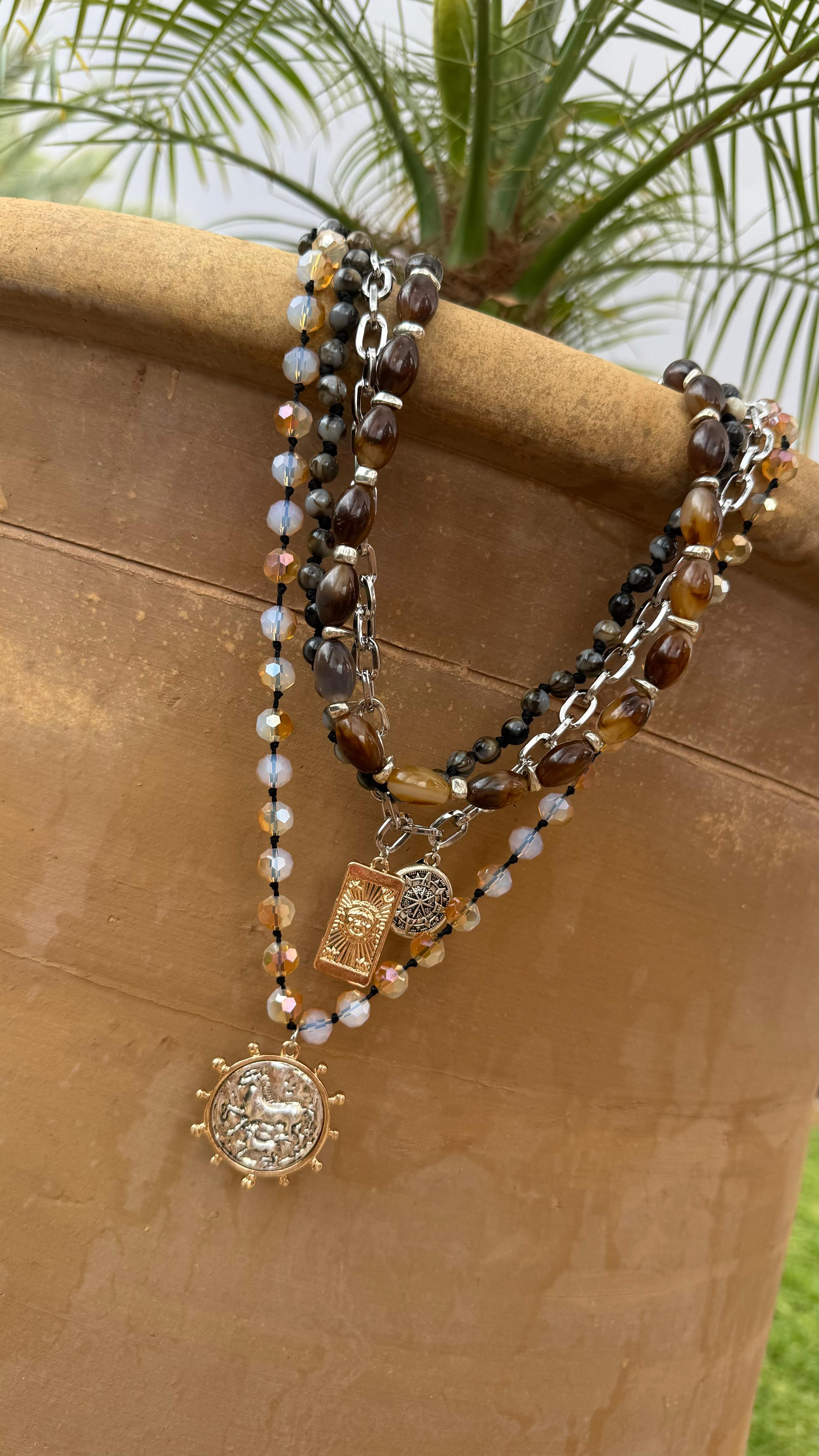 Vintage Style Medallion Necklace Set