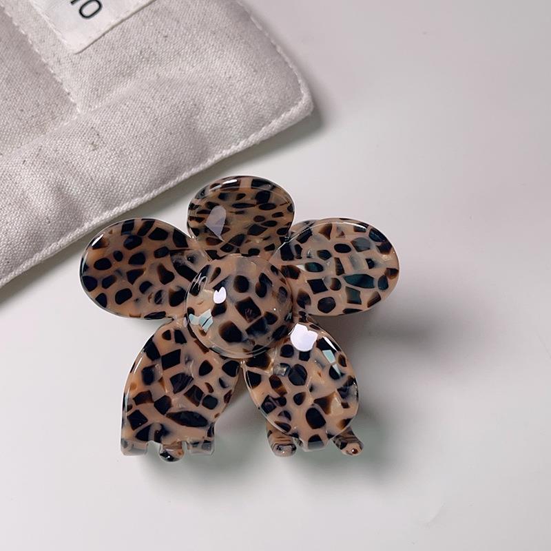 Daisy Claw Clip