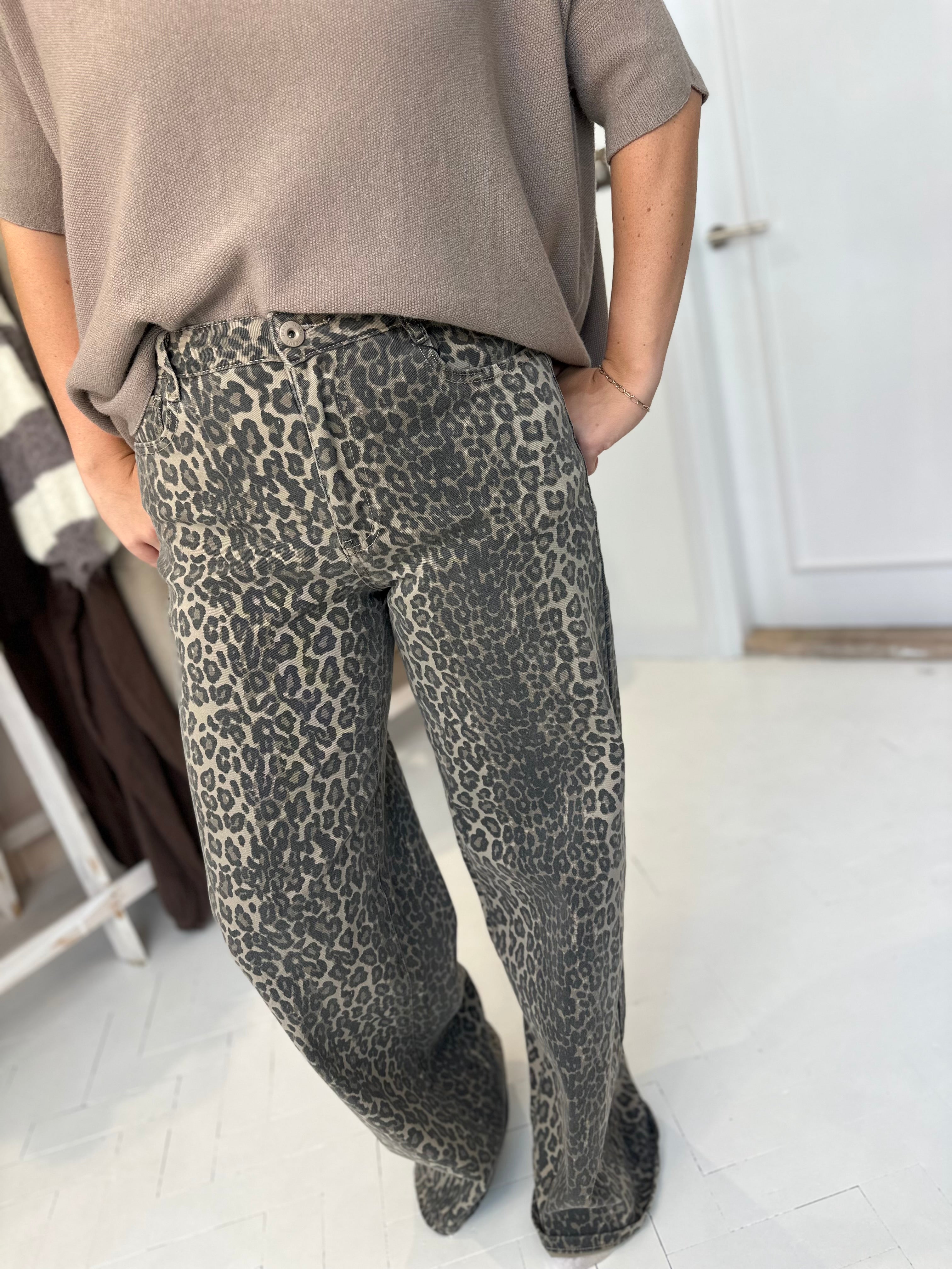 Relaxed Dad Fit Jeans
