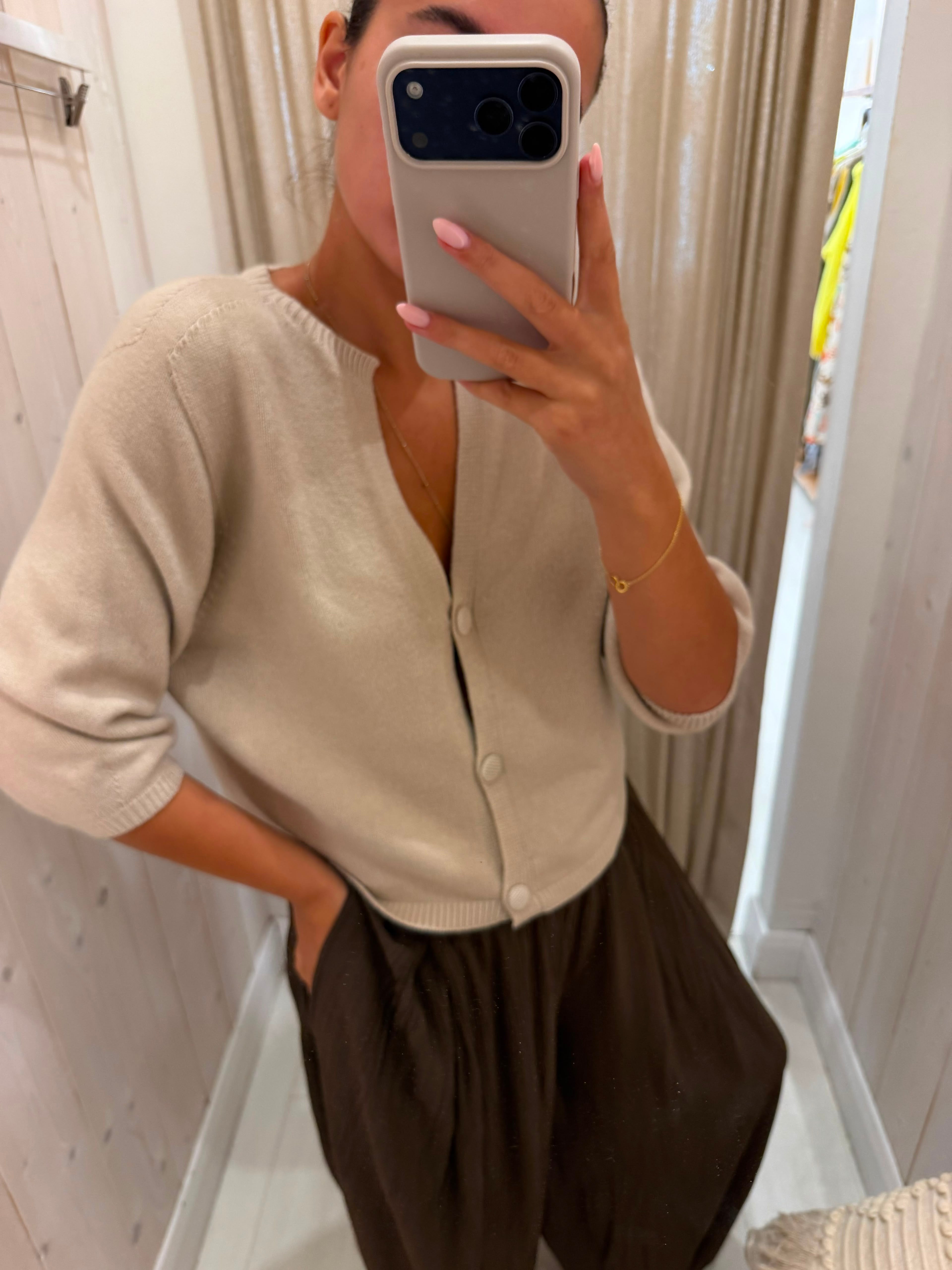 Sally V-neck Cardigan