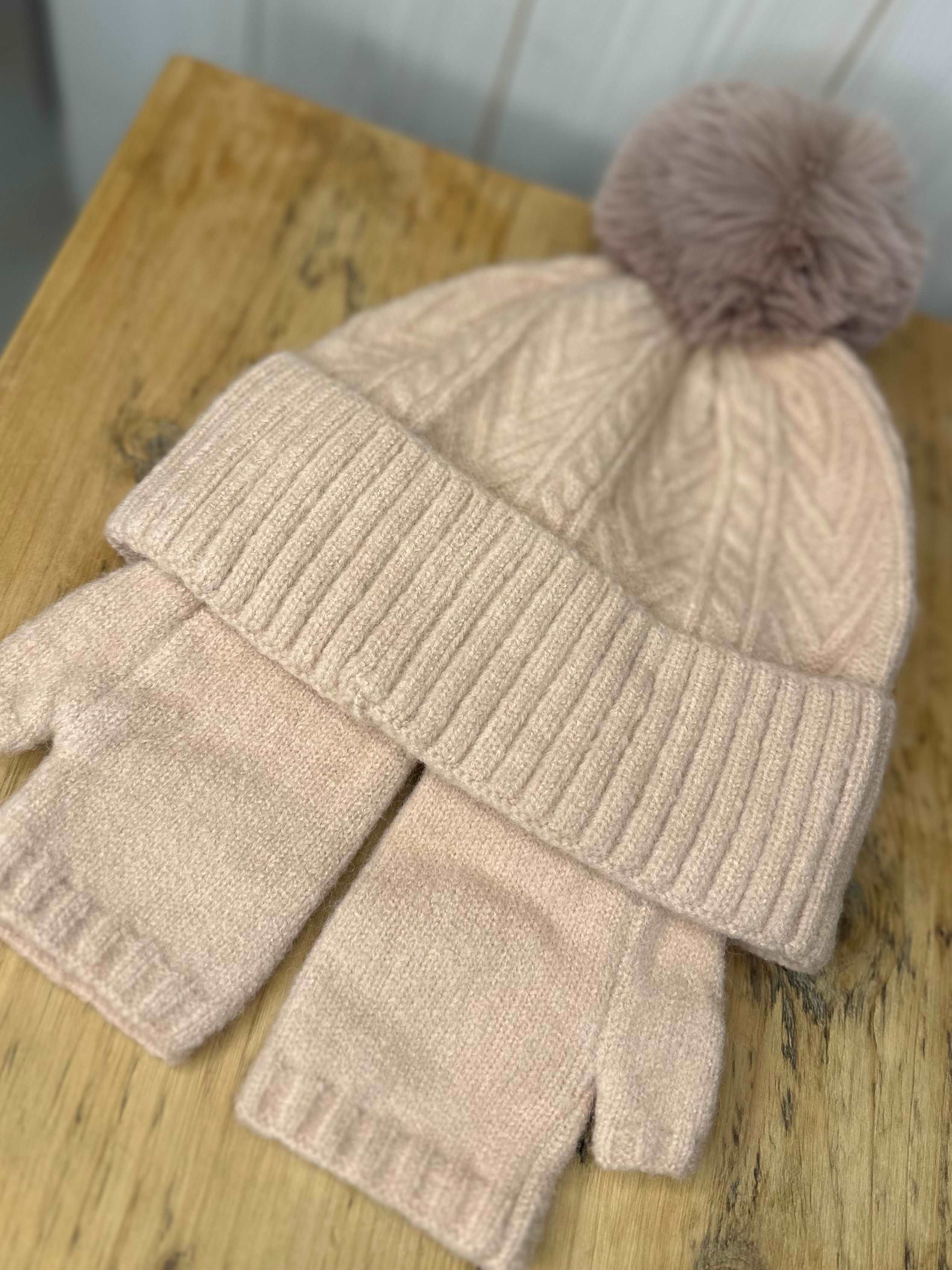 Cashmere blend hat & mittens