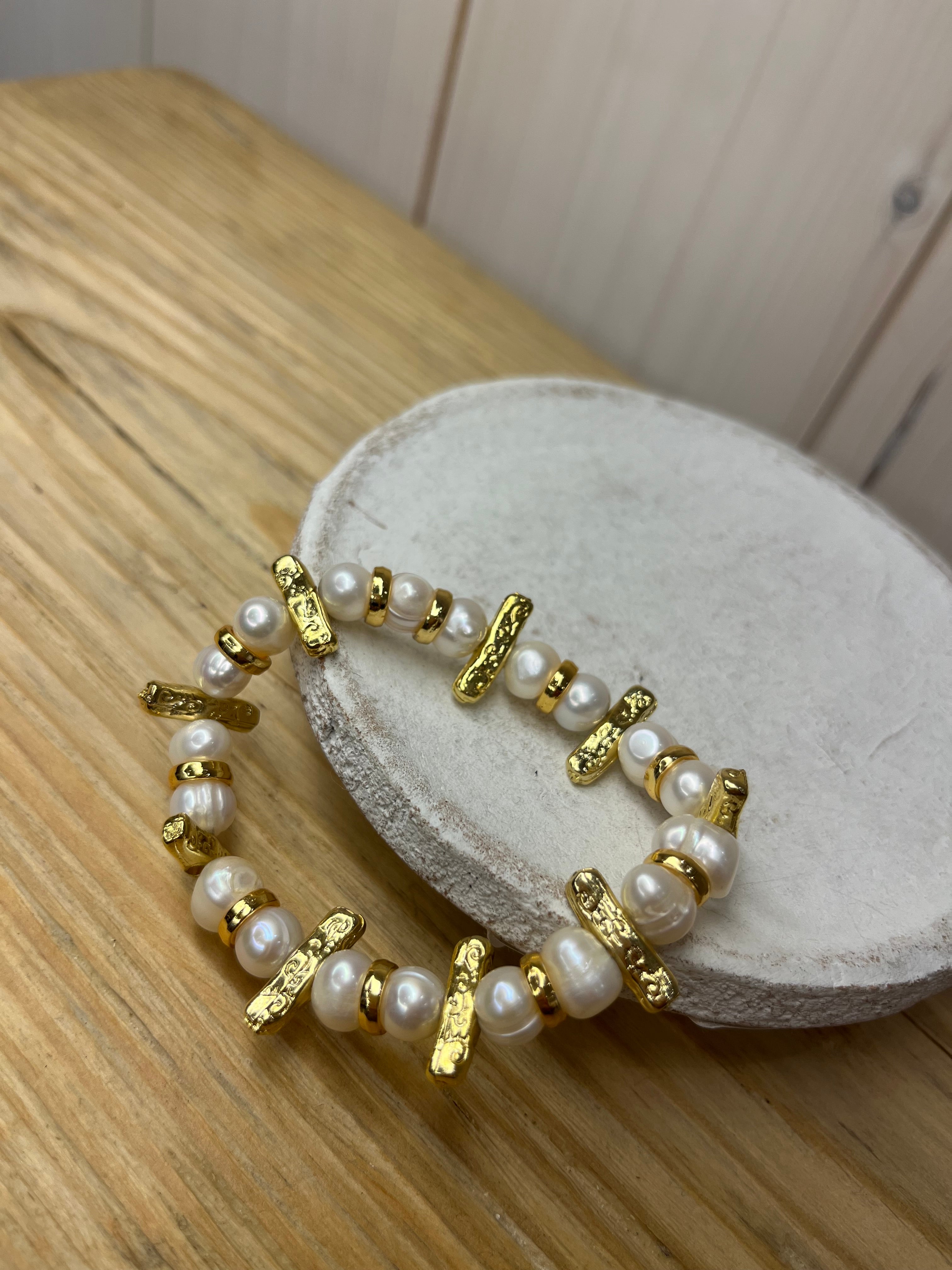 My Doris- Pearl/ Gold Beaded Bracelet