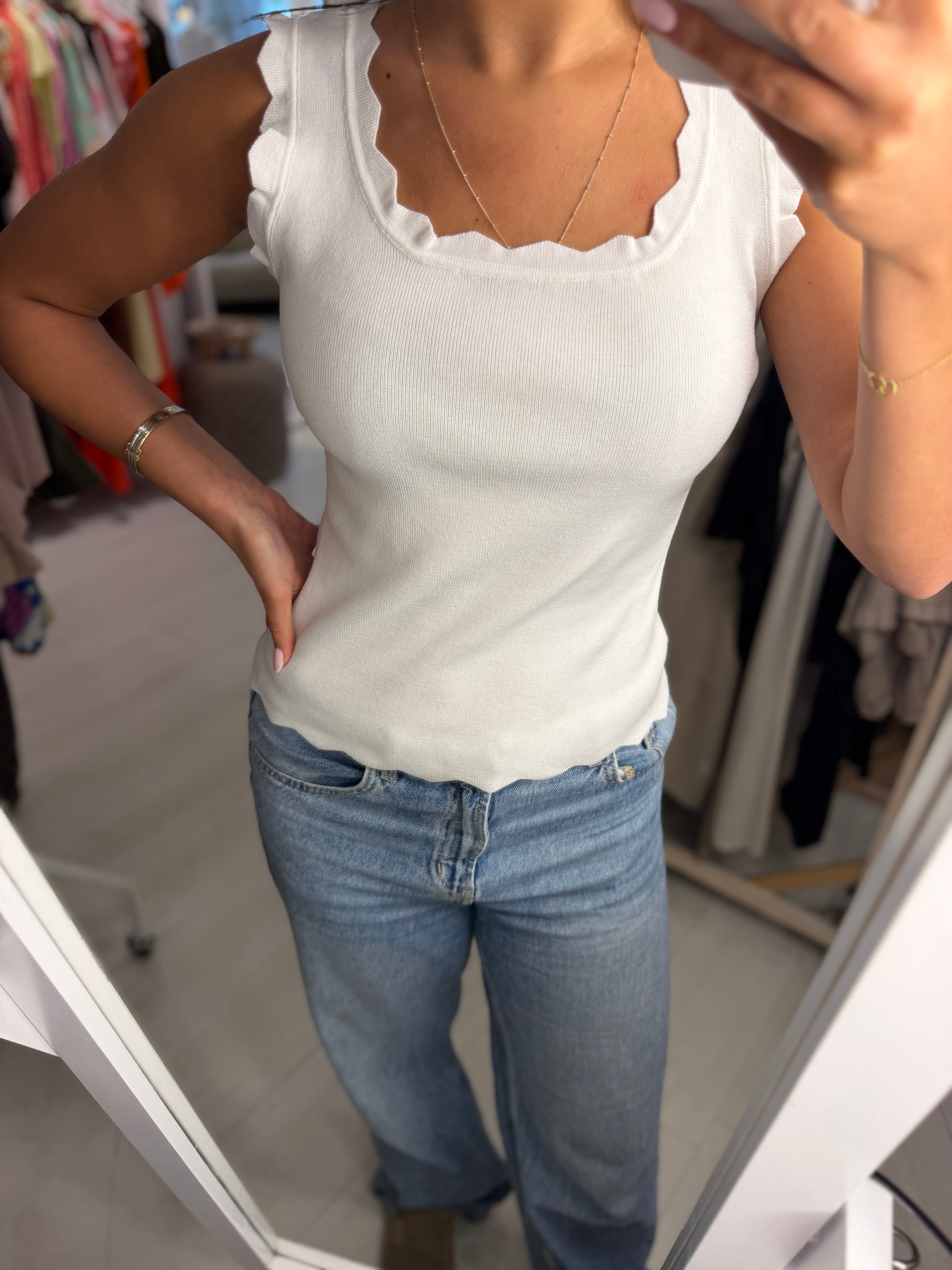 Scallop Edge Vest