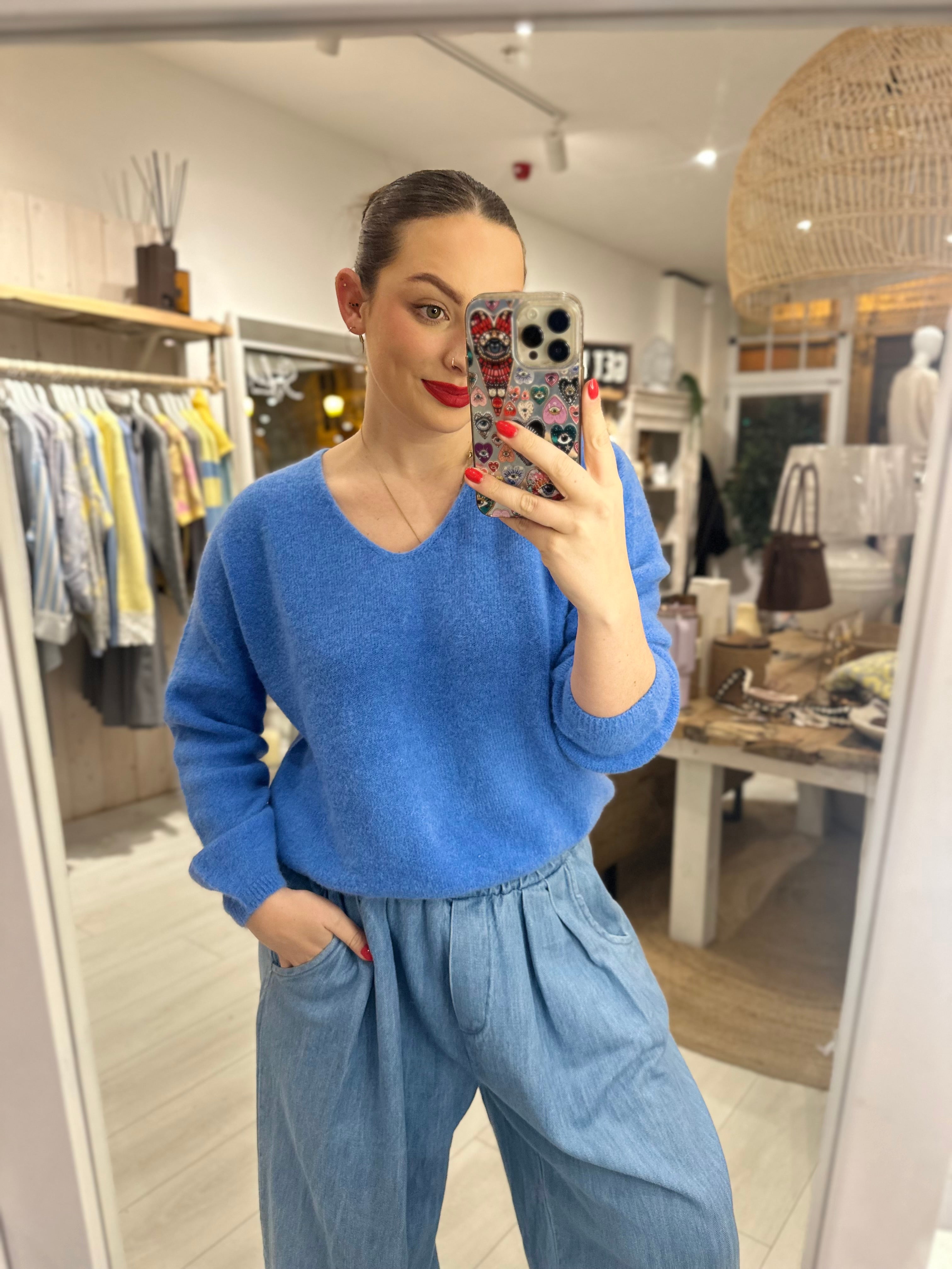 Alfie Alpaca V-Neck
