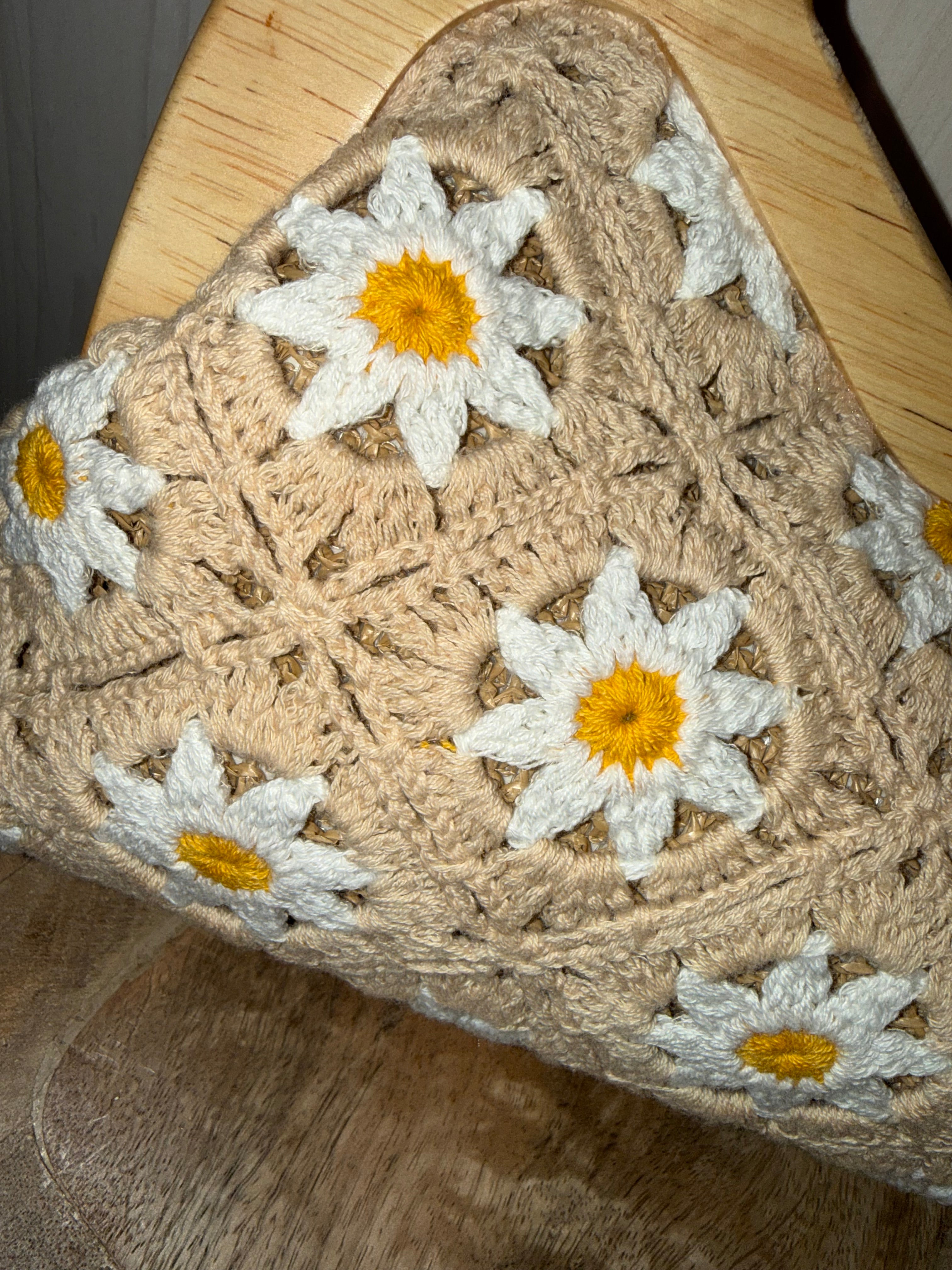 Daisy Crochet Bag