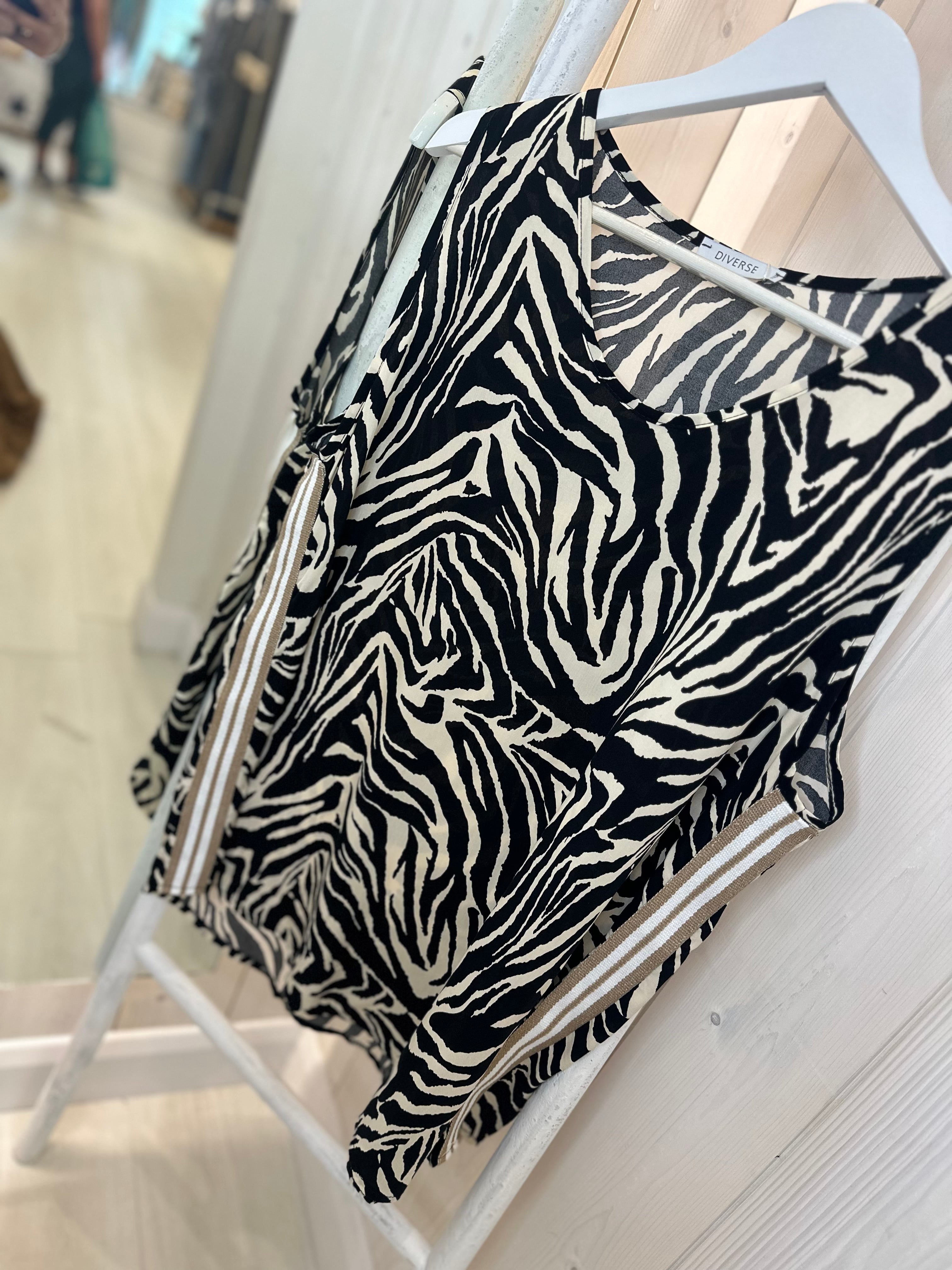 Zola Printed Vest