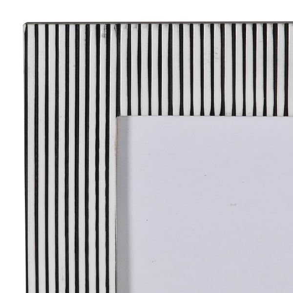 Mono Stripe Photo Frame