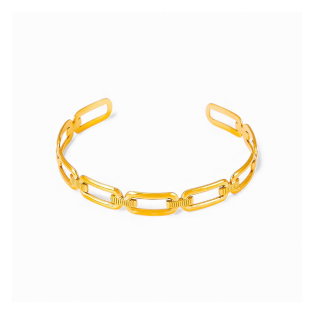 Chain link gold bangle