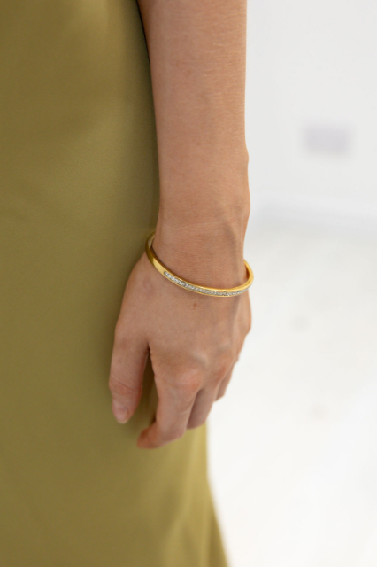 Cubic zirconia inset bangle