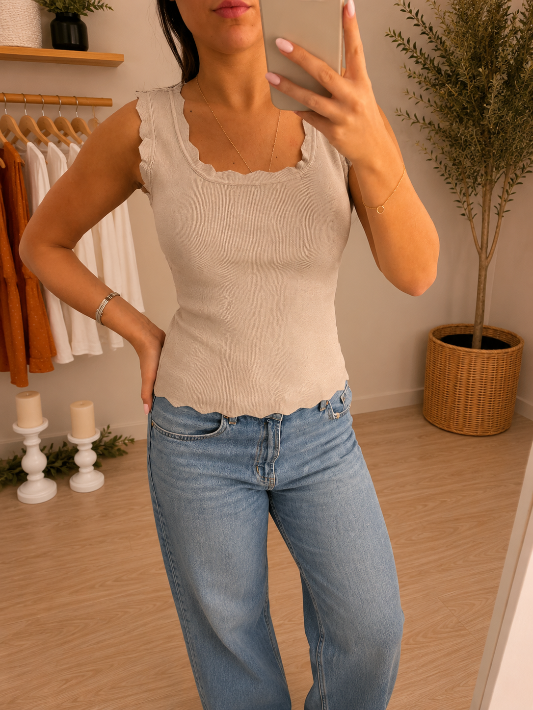 Scallop Edge Vest