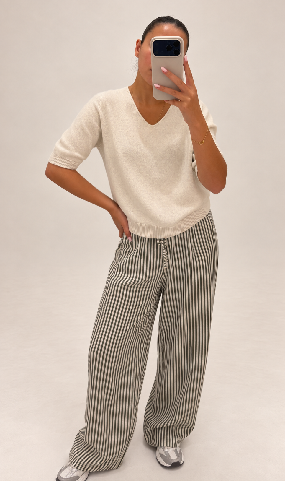 Beverley V-Neck Knit