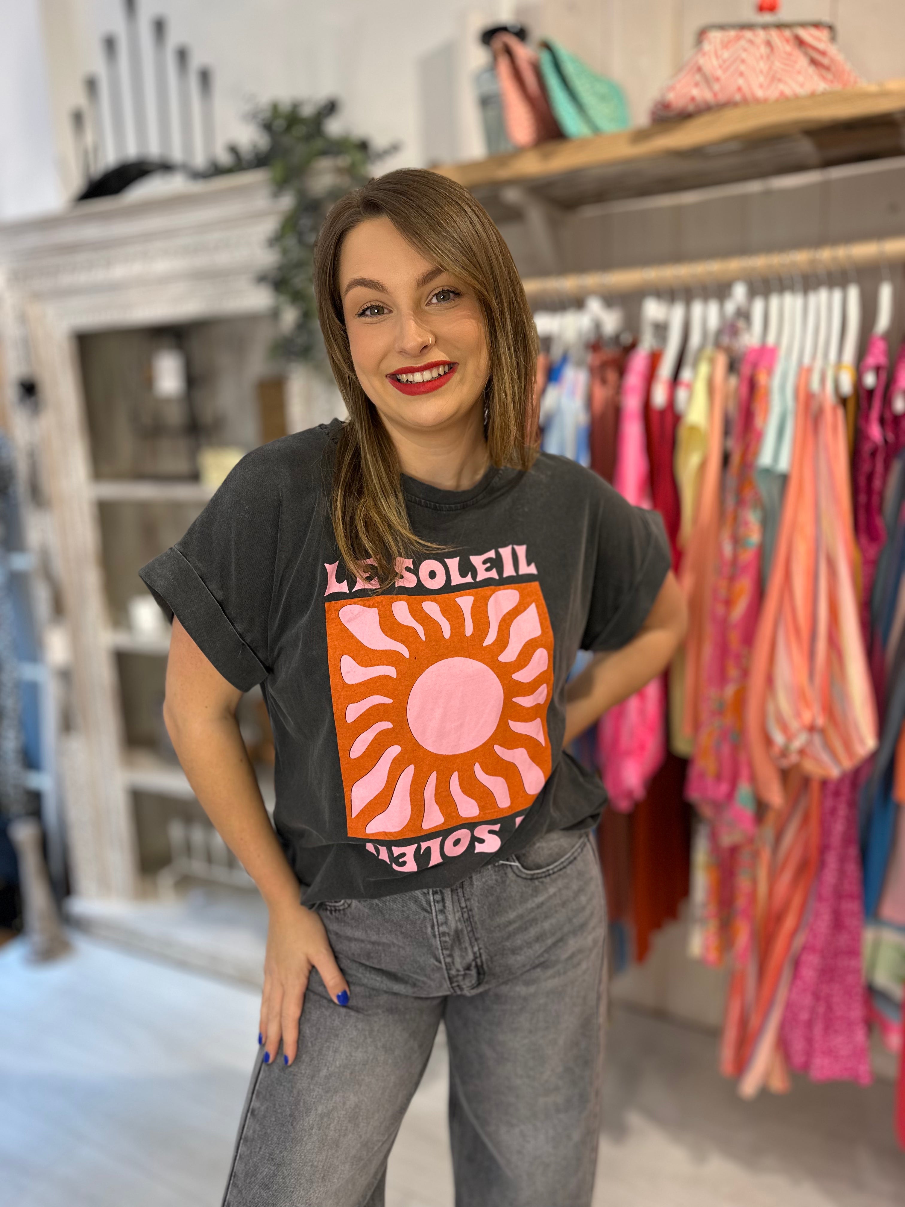 Le Soleil Tee