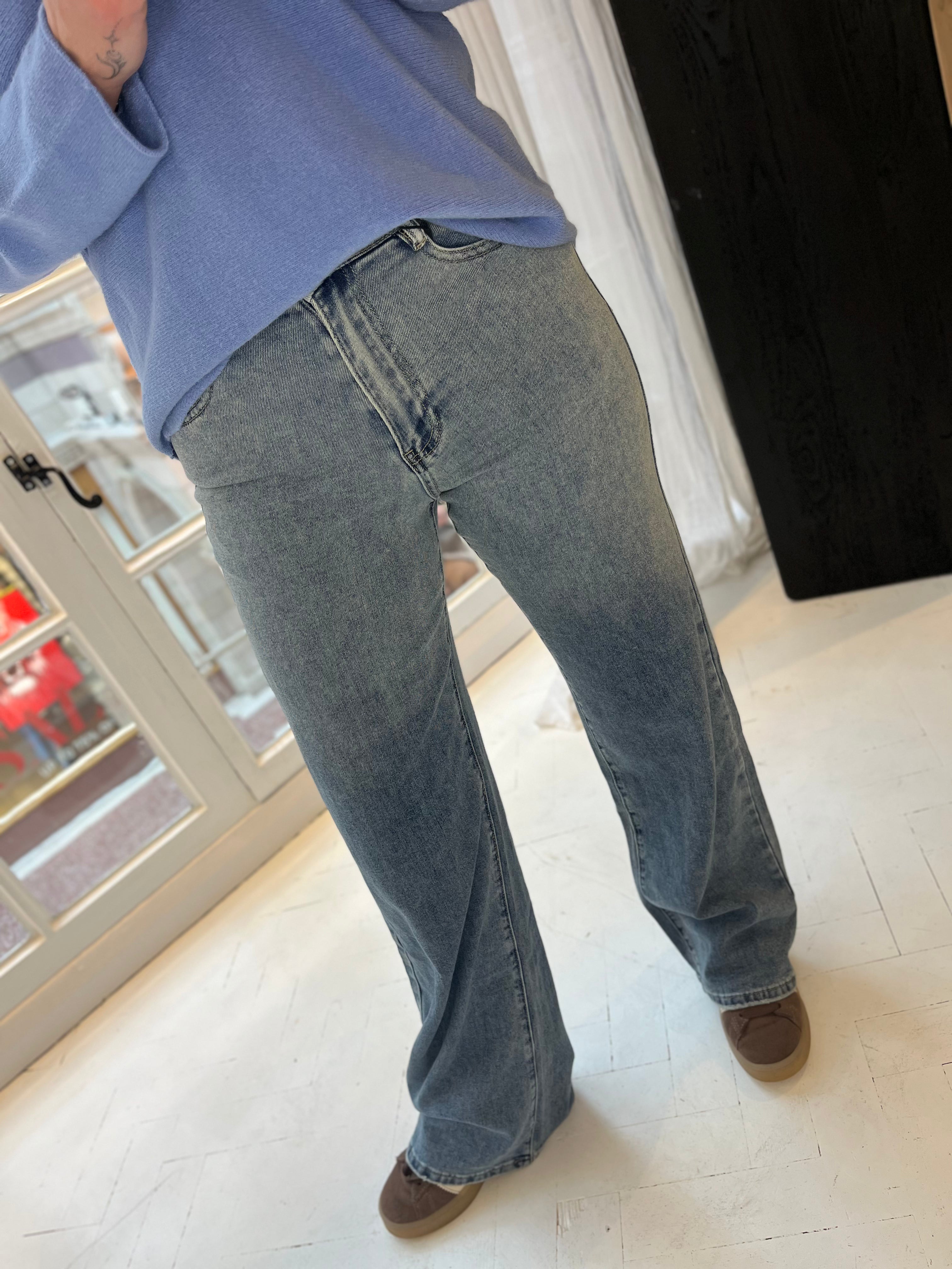 Sammie Wide Leg Jeans