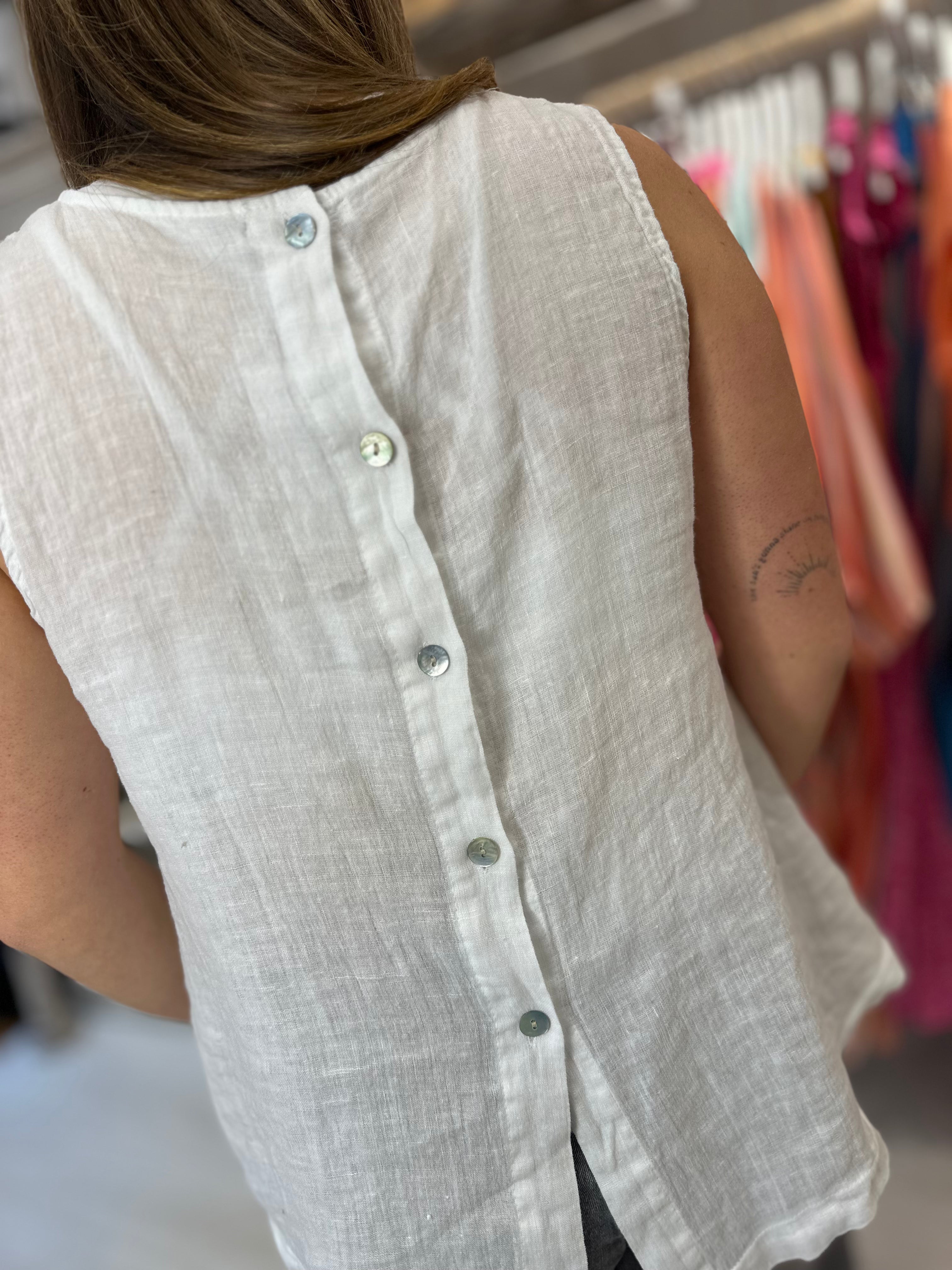 Bonnie Linen Button Back