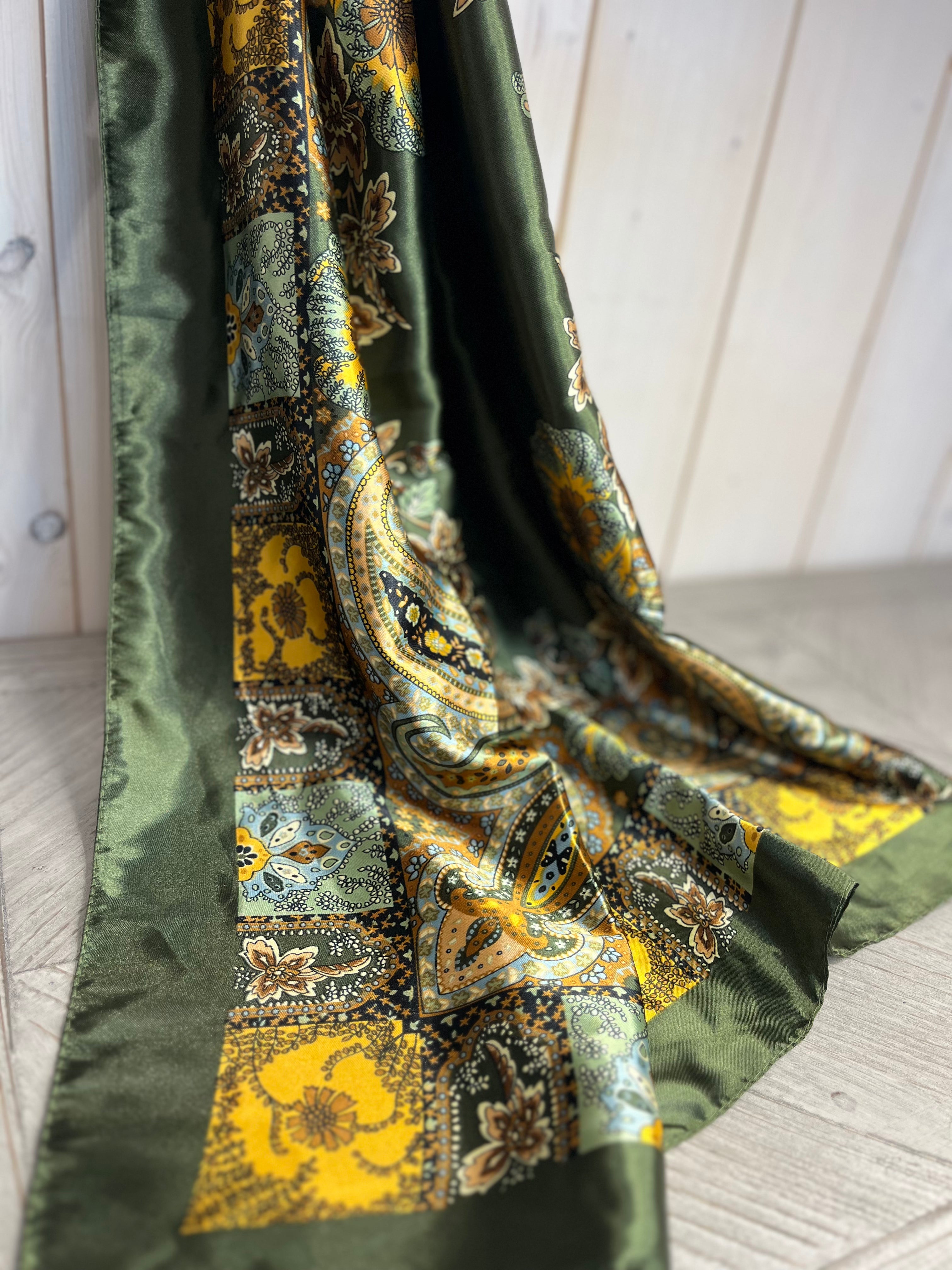 Susa Emerald Scarf