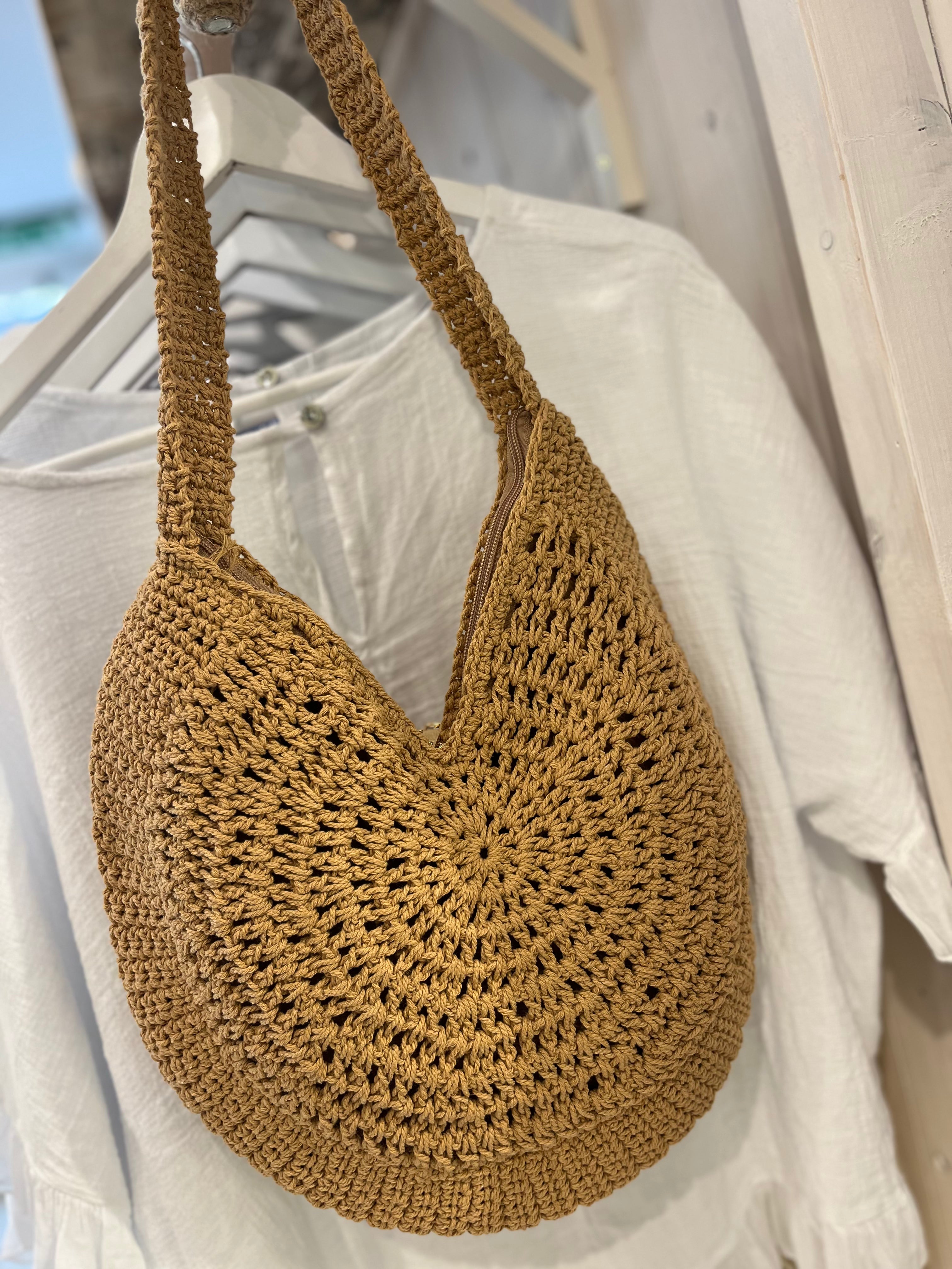 Shell Crochet Bag