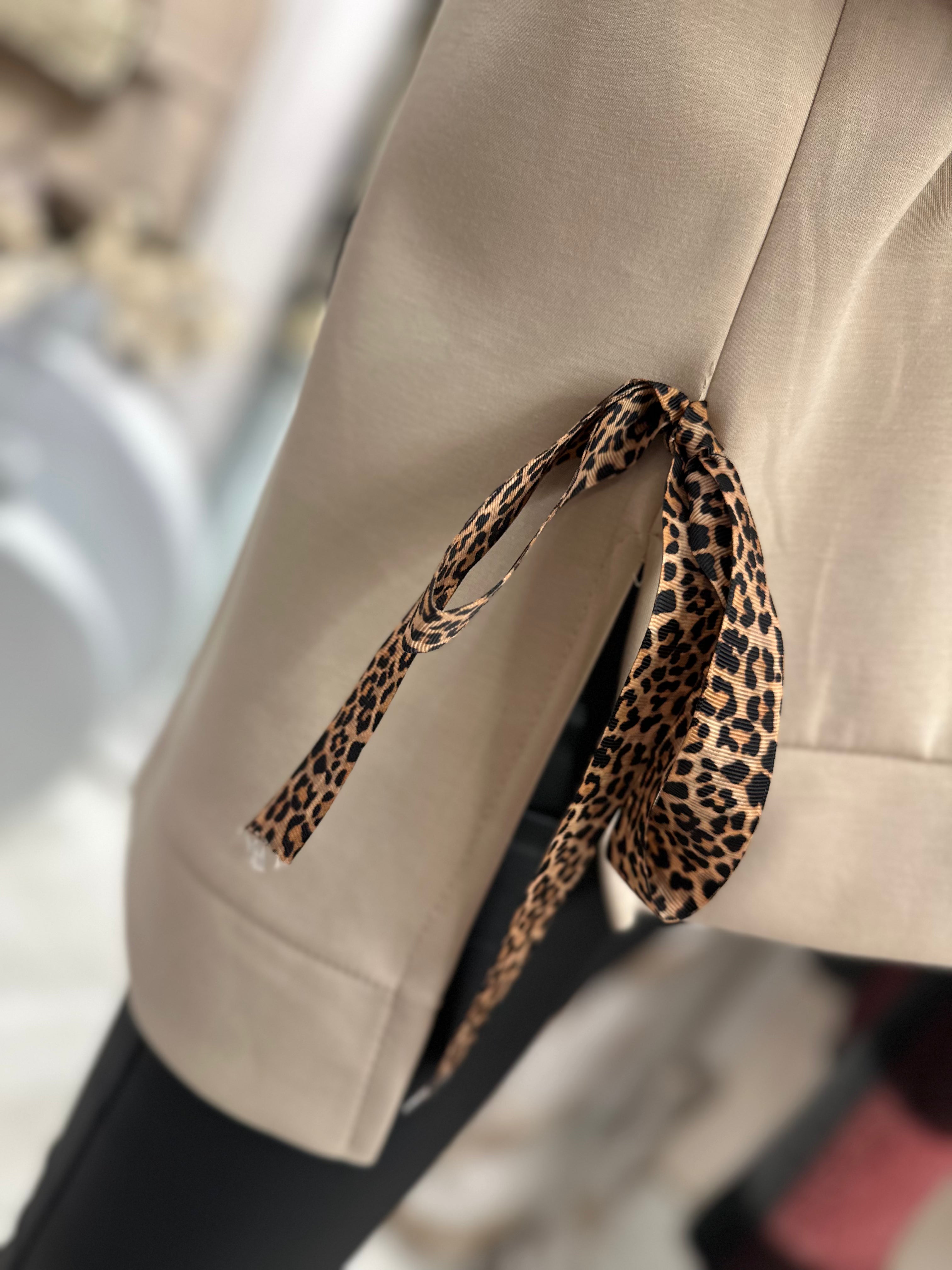 Lightweight Leopard Tie Hoodie