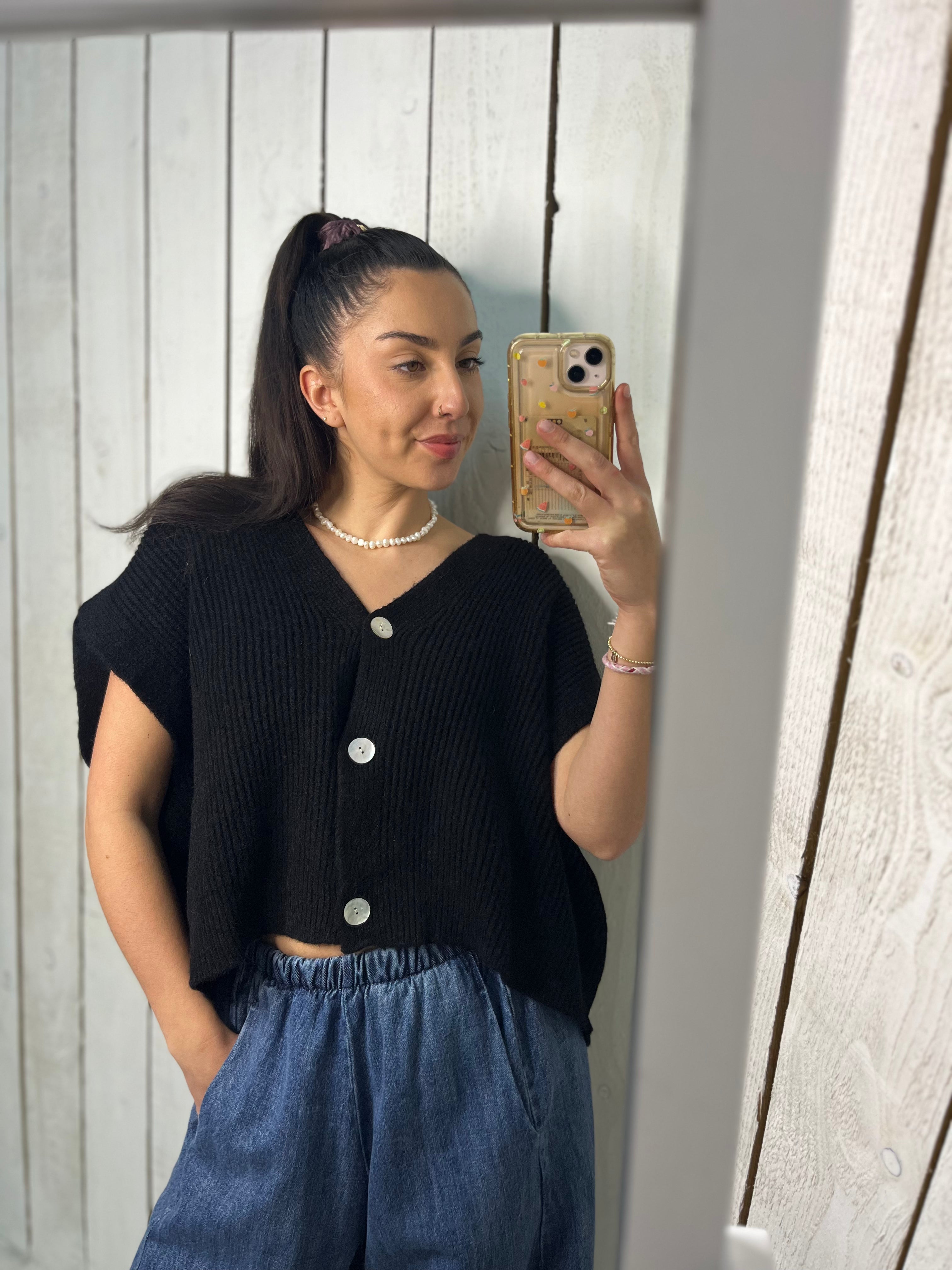 Freja Sleeveless Cardigan