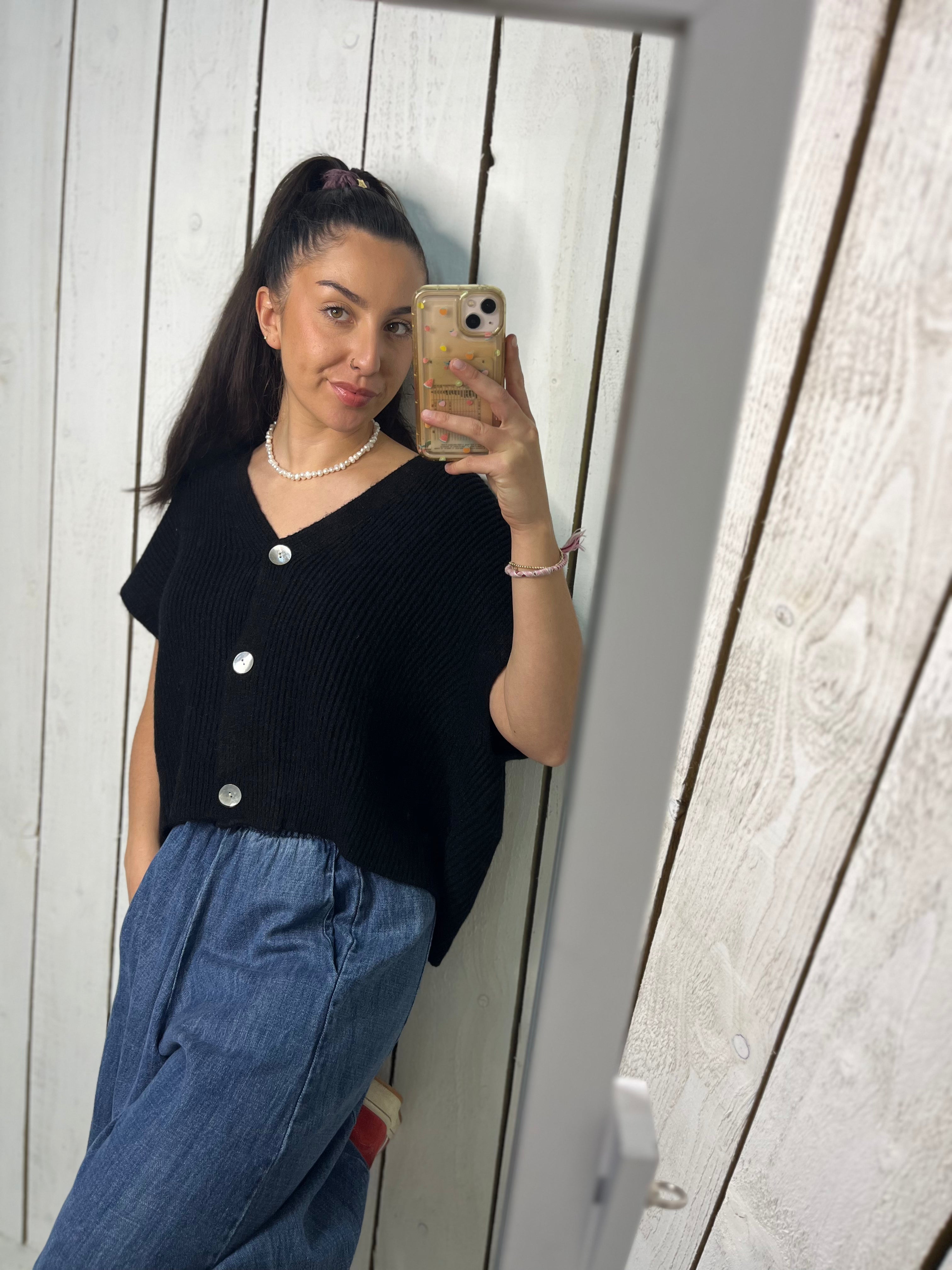 Freja Sleeveless Cardigan