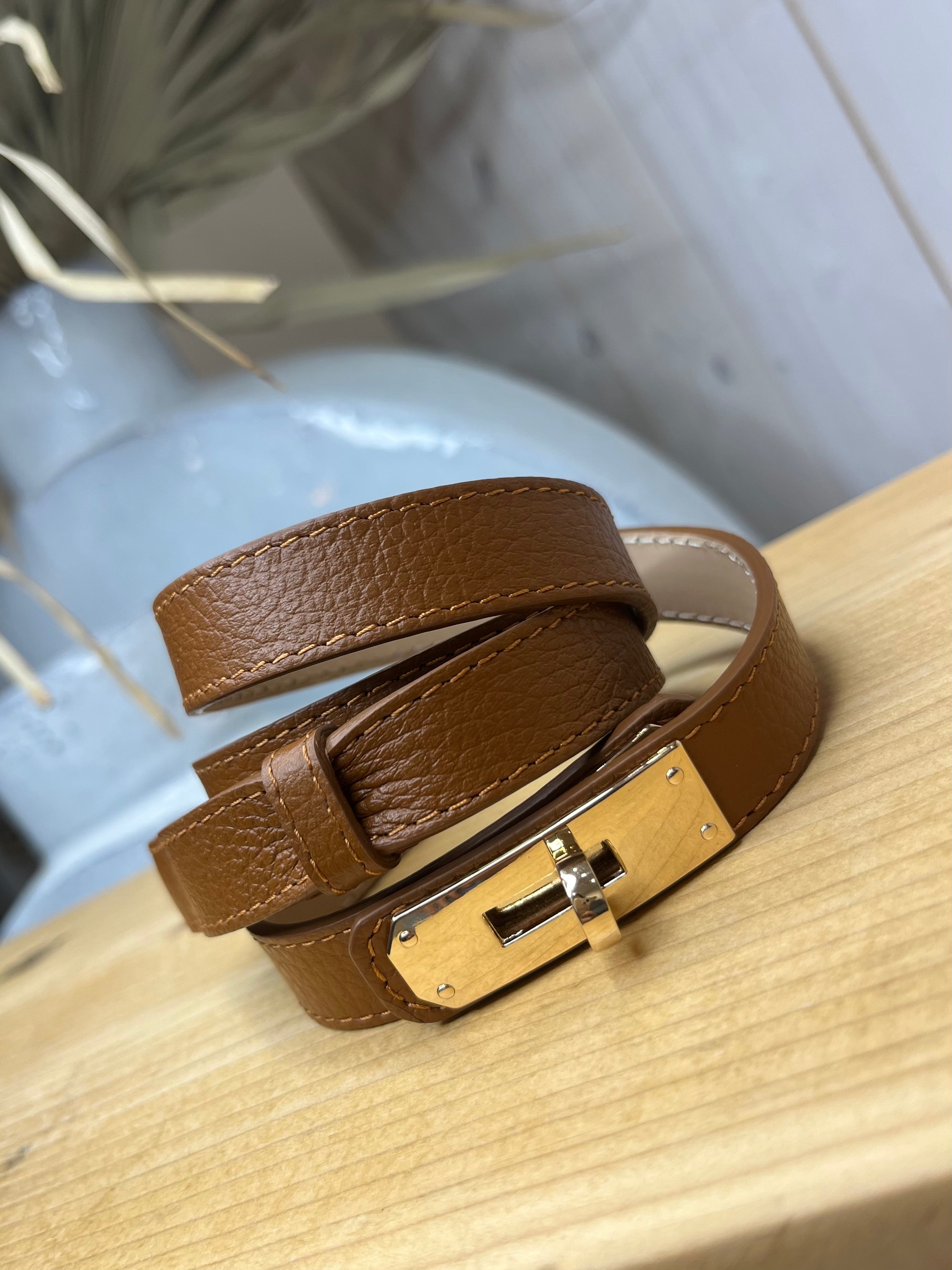 Twist Clasp Leather Belt