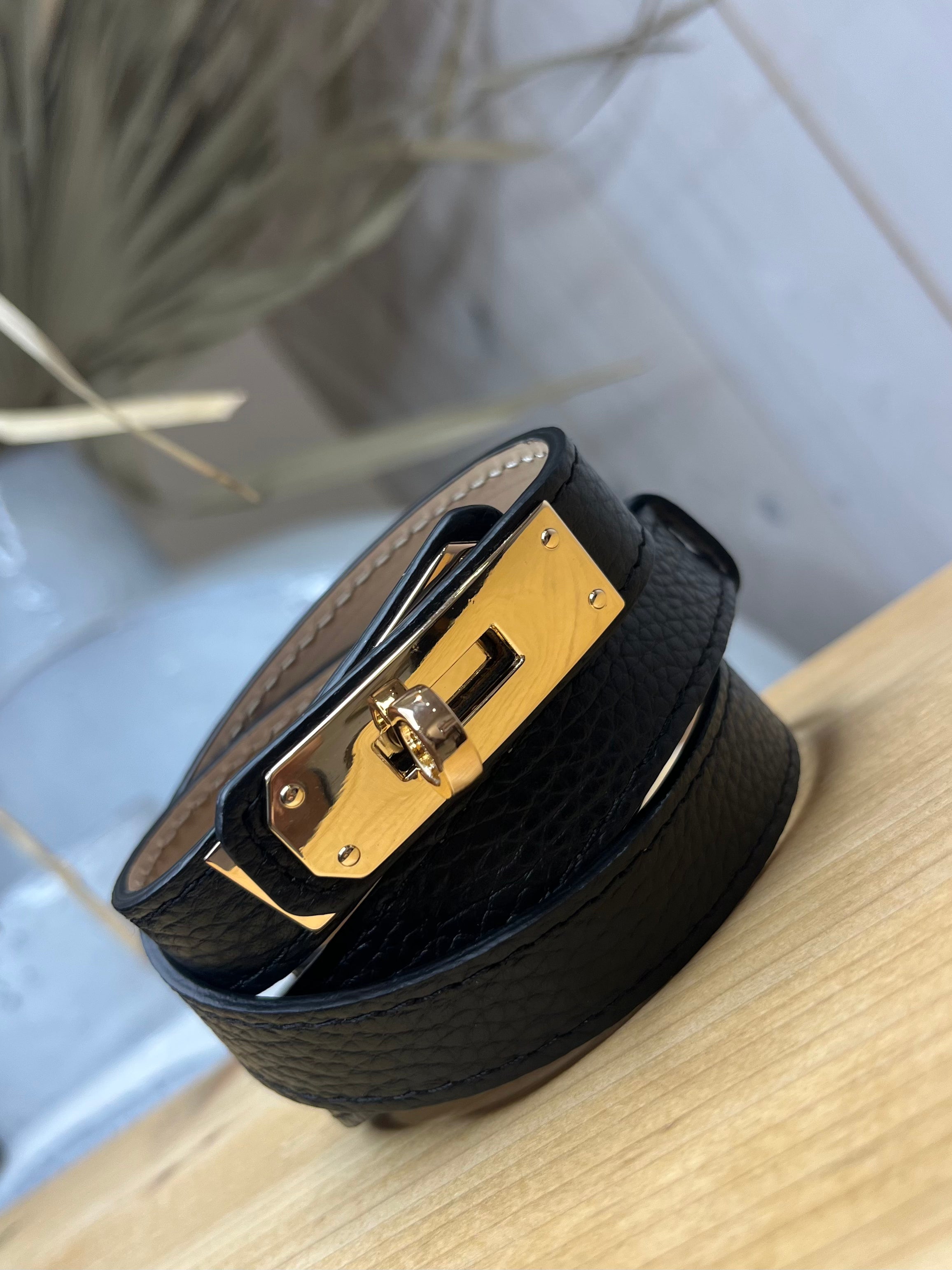Twist Clasp Leather Belt
