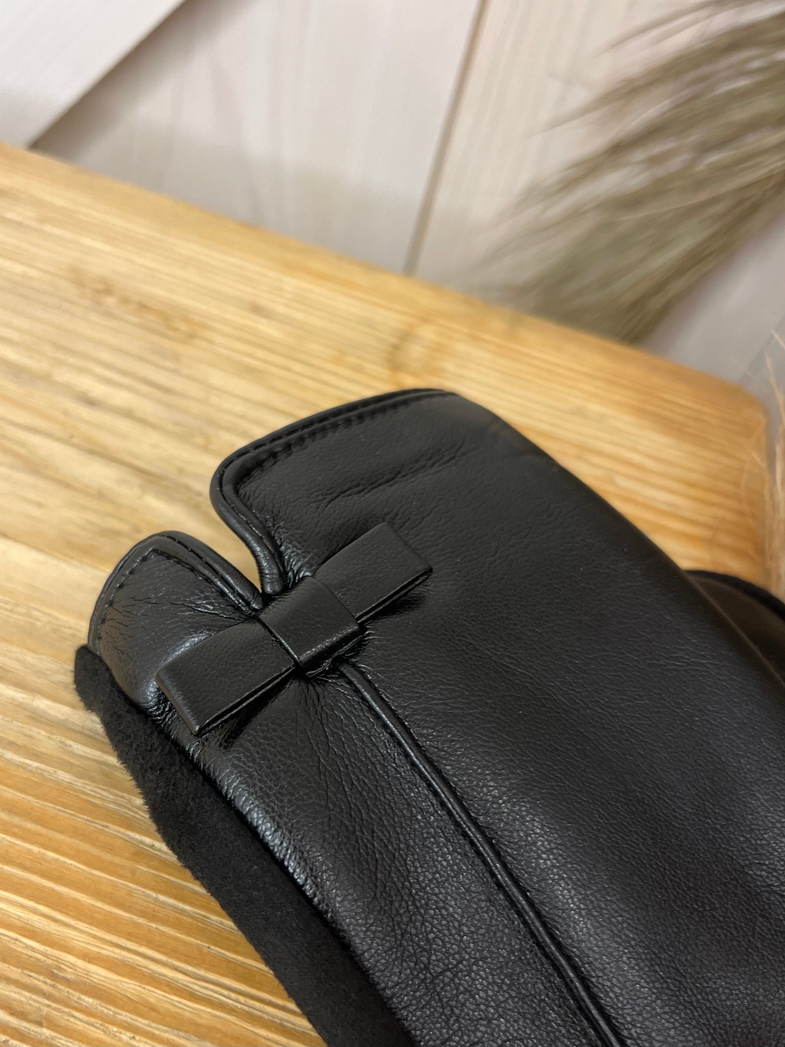 Faux Leather Gloves