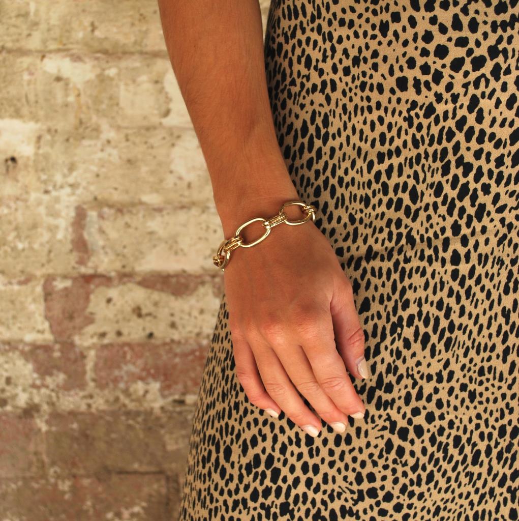 Twin Loop and Bar Bracelet - Gold