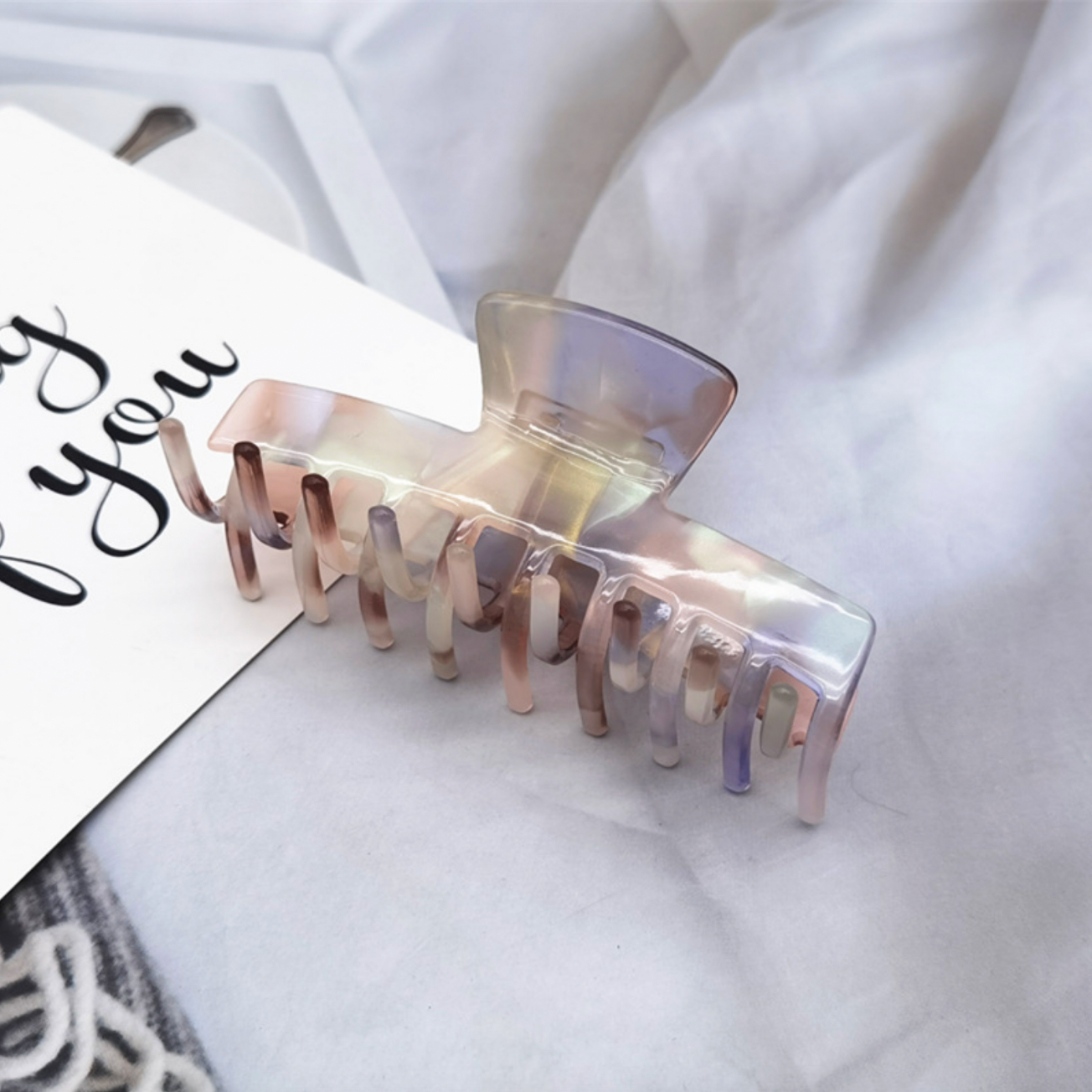 Long curved claw clip