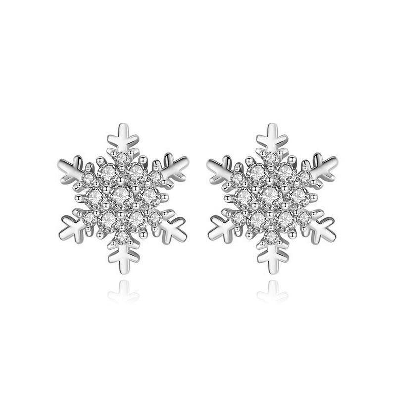 Cubic zirconia snowflake earring in silver